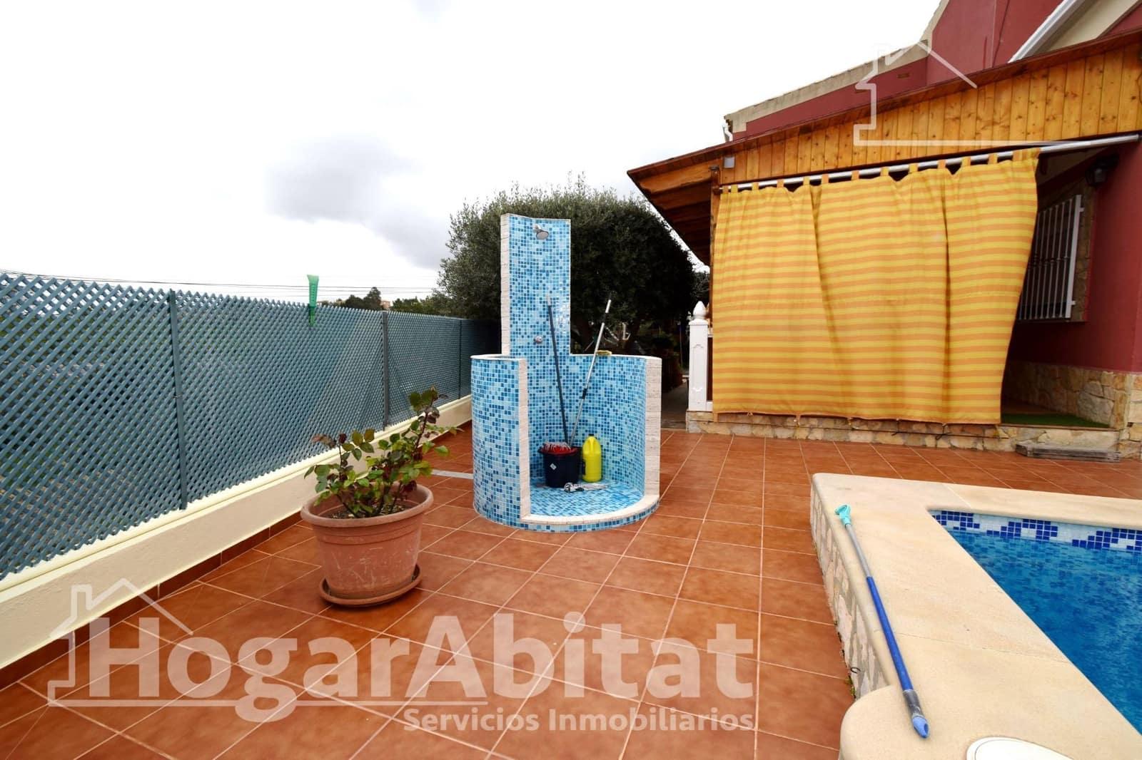 5 soveværelse Villa til salg i Montserrat med swimmingpool garage - € 400.000 (Ref: 9362341)