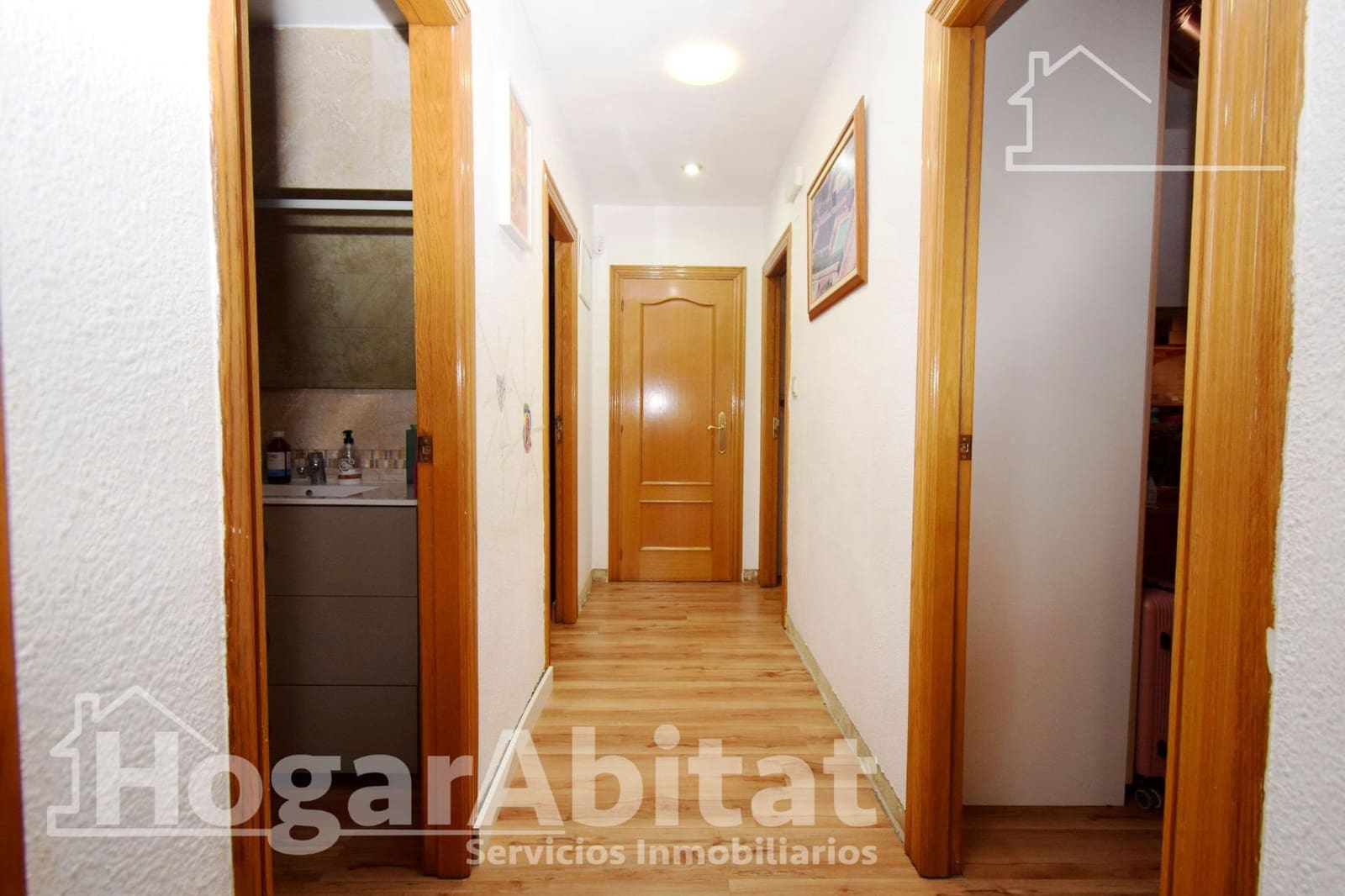 4 soveværelse Villa til salg i Montserrat med swimmingpool - € 306.000 (Ref: 9362342)