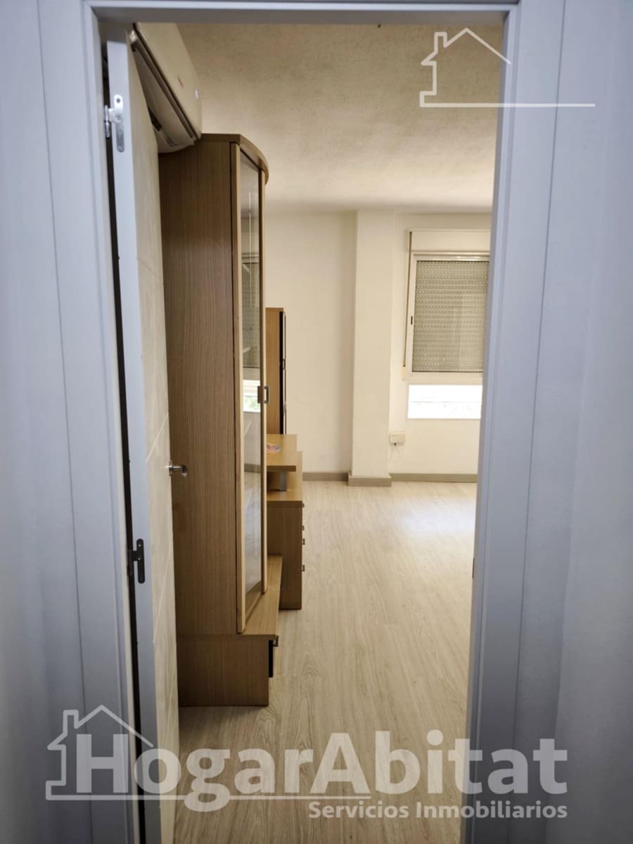 Piso de 3 habitaciones en Alginet en venta - 115.000 € (Ref: 9362352)