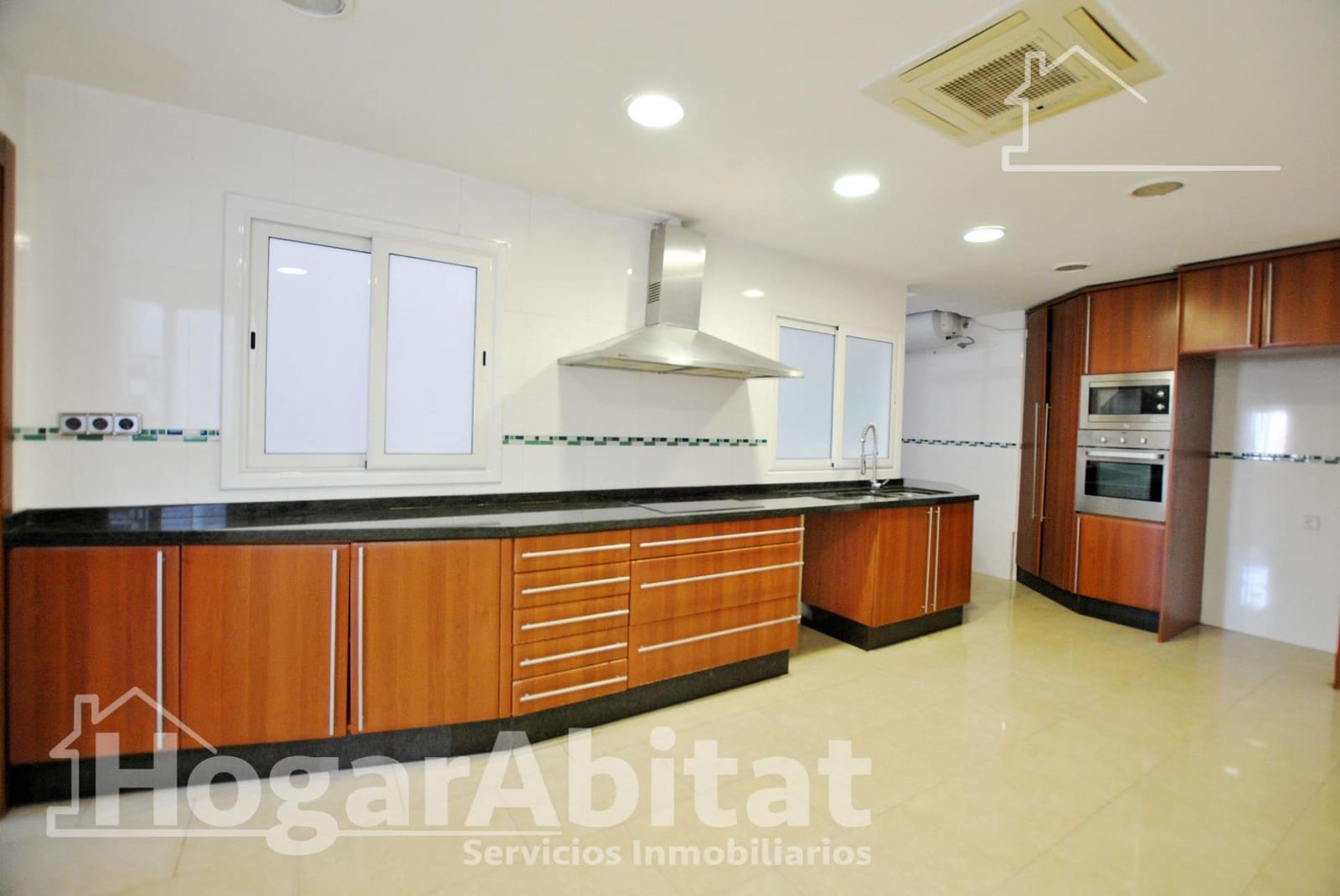 4 sovrum Lägenhet till salu i Gandia - 238 000 € (Ref: 9362361)