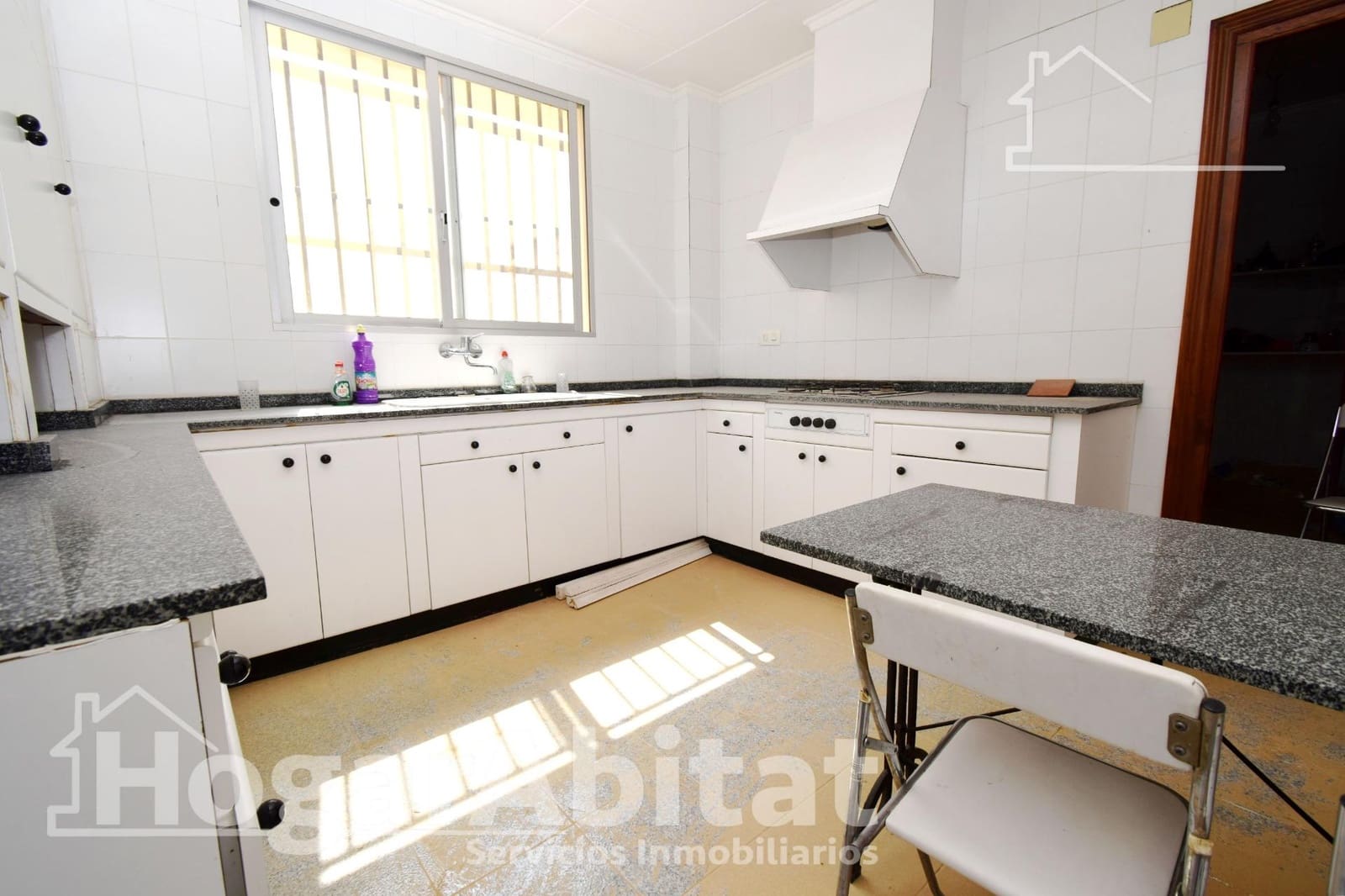 7 sypialnia Dom na sprzedaż w Chiva - 399 000 € (Ref: 9362373)