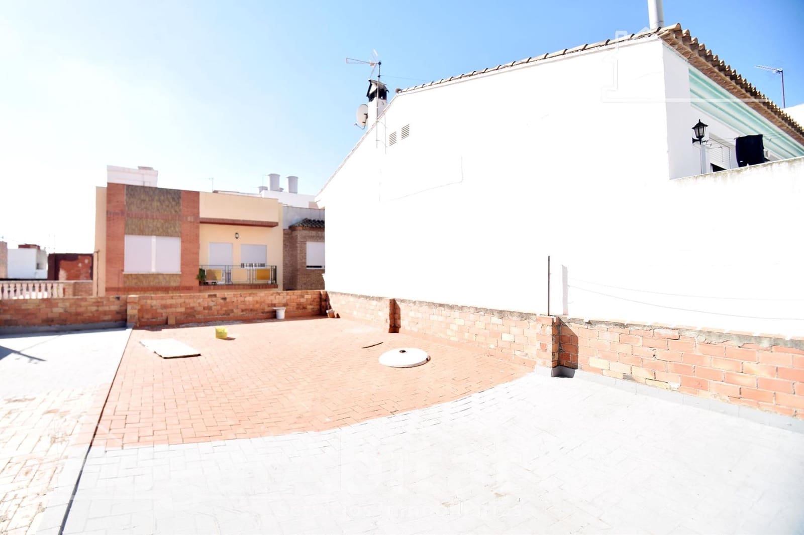 8 sovrum Villa till salu i La Vall d'Uixo - 270 000 € (Ref: 9362375)