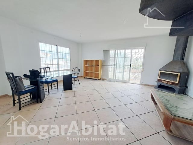 3 bedroom Villa for sale in Benicàssim with garage - € 280,000 (Ref: 9367544)