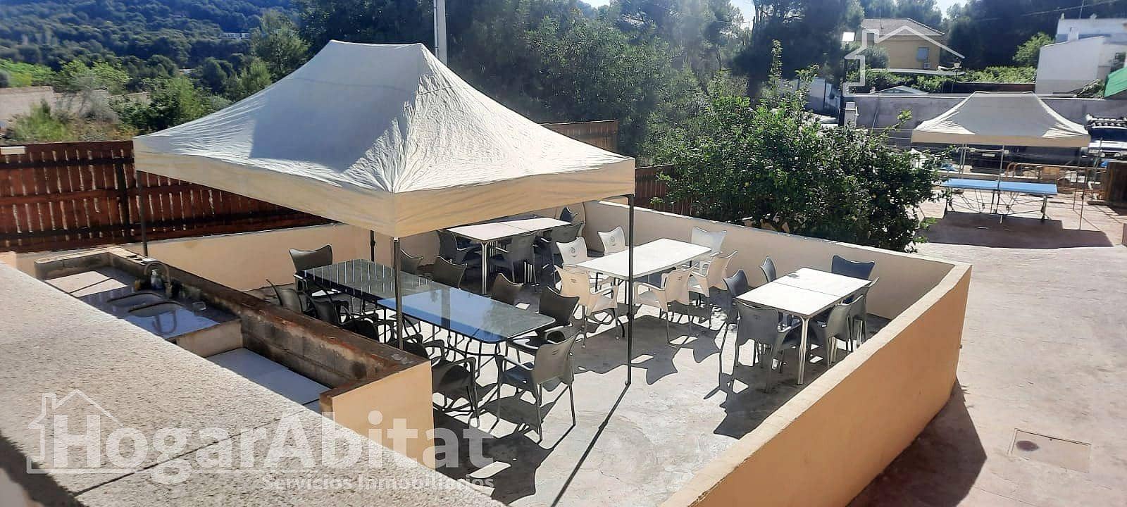 9 soveværelse Villa til salg i Godelleta med swimmingpool garage - € 690.000 (Ref: 9367553)