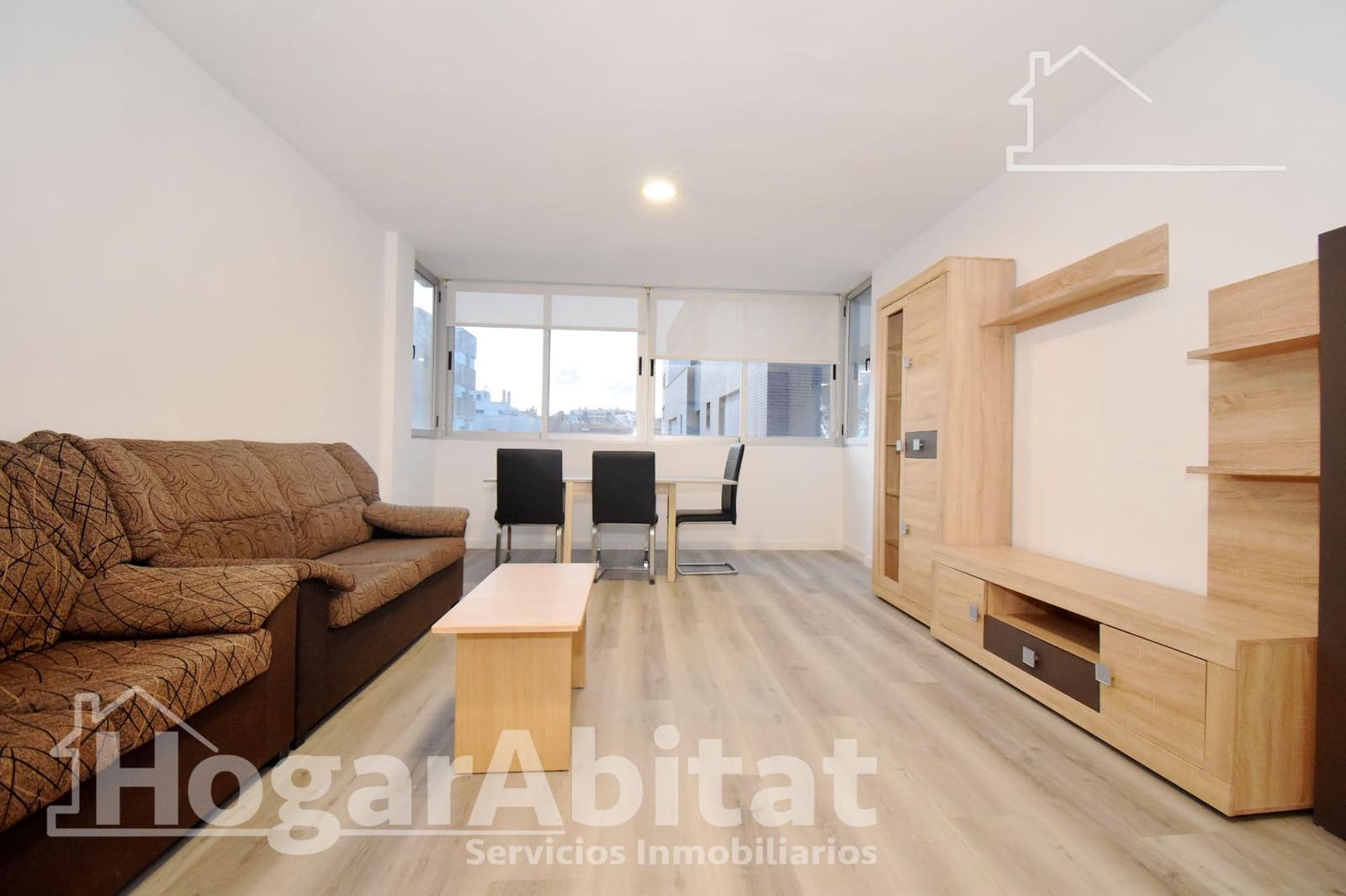 4 bedroom Flat for sale in Castello de la Plana with garage - € 215,000 (Ref: 9367555)