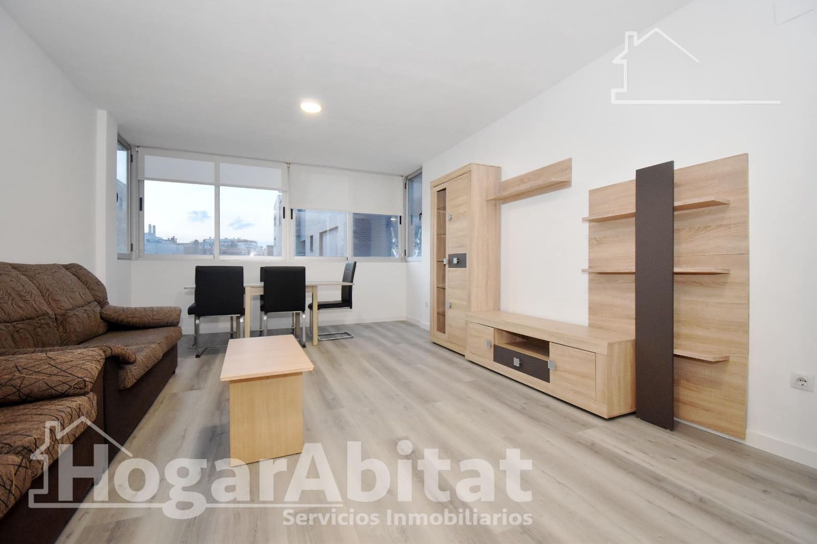 4 bedroom Flat for sale in Castello de la Plana with garage - € 215,000 (Ref: 9367555)