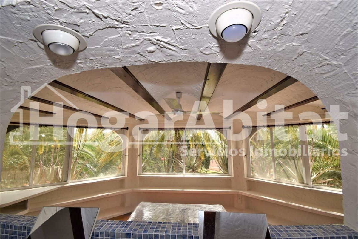 16 soverom Villa til salgs i Pucol med svømmebasseng garasje - € 1 550 000 (Ref: 9367582)