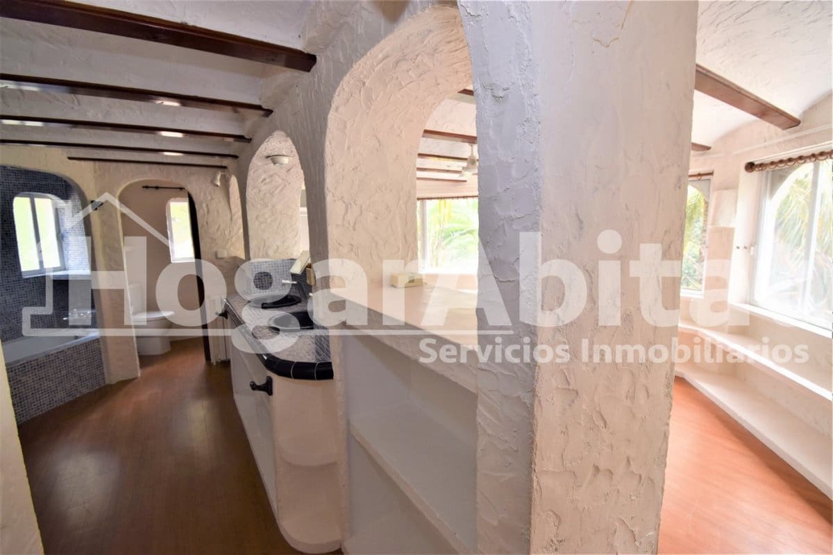 16 soverom Villa til salgs i Pucol med svømmebasseng garasje - € 1 550 000 (Ref: 9367582)