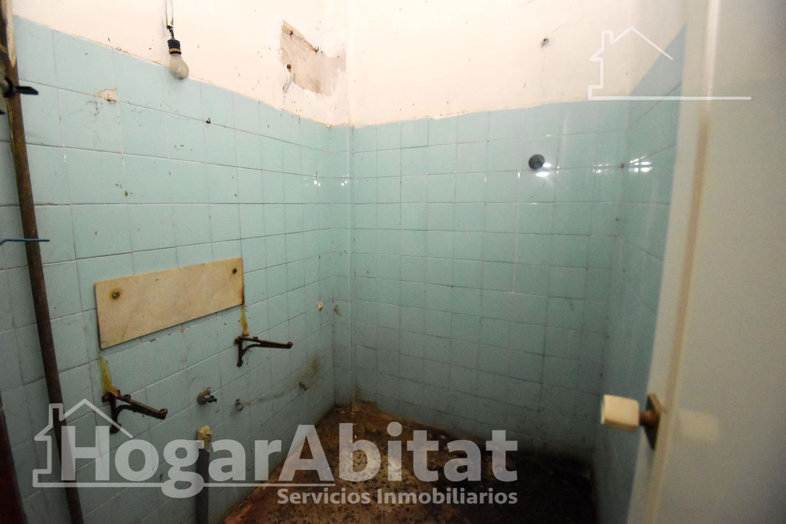 2 slaapkamer Commercieel te koop in Benetusser - € 160.000 (Ref: 9367587)