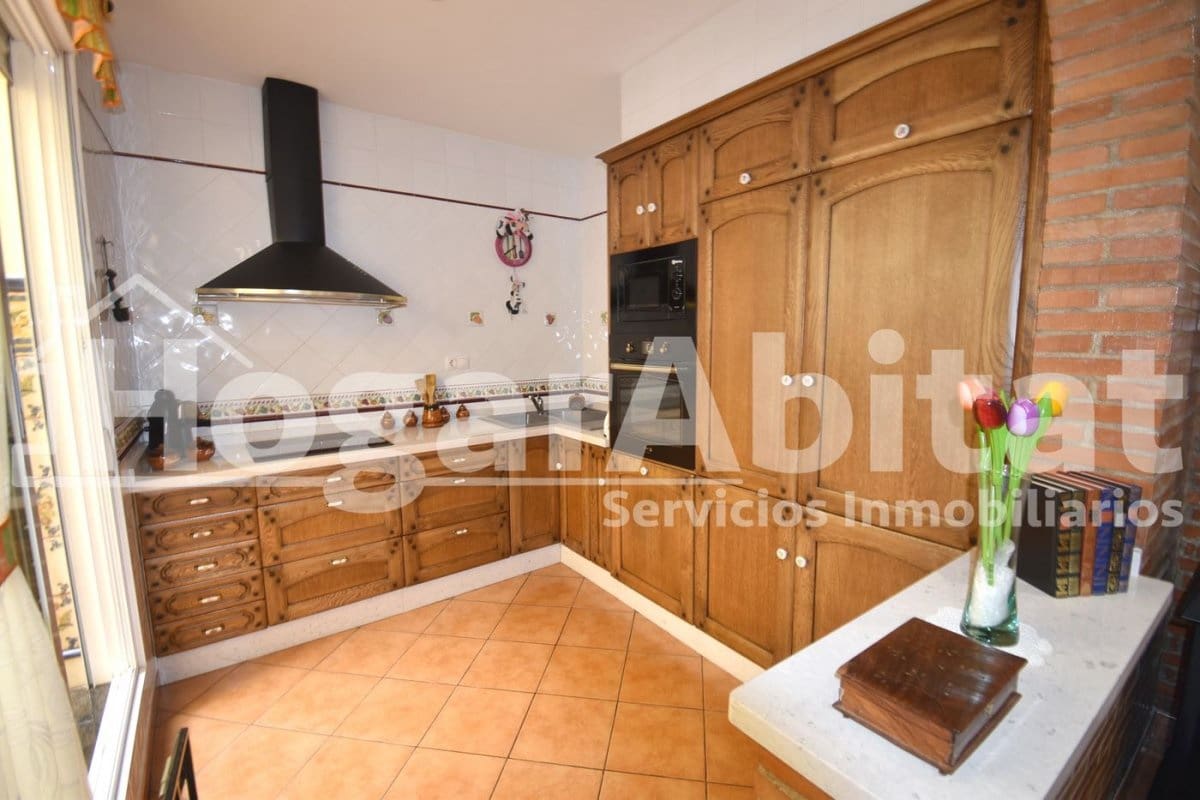 6 soveværelse Byhus til salg i Vila-real med garage - € 300.000 (Ref: 9367599)