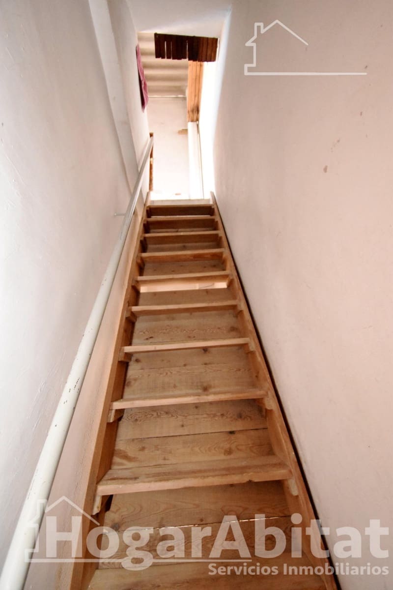 6 bedroom Townhouse for sale in Sueca - € 100,000 (Ref: 9367605)