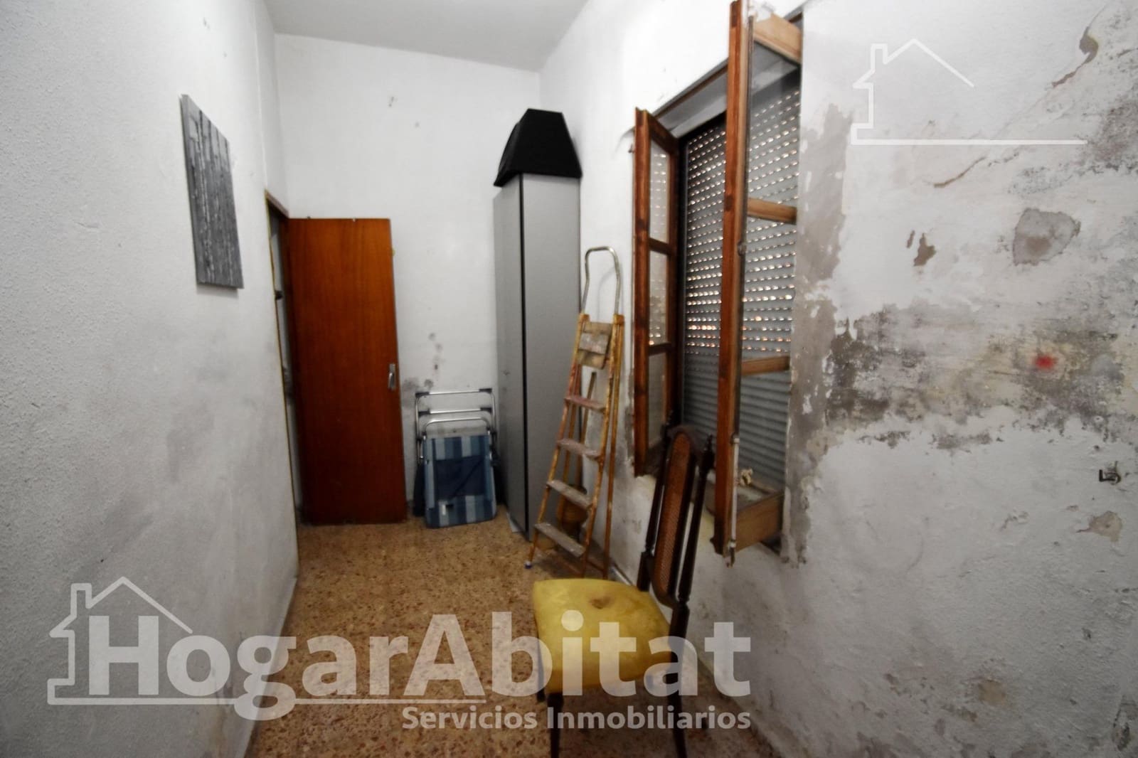6 bedroom Townhouse for sale in Sueca - € 100,000 (Ref: 9367605)