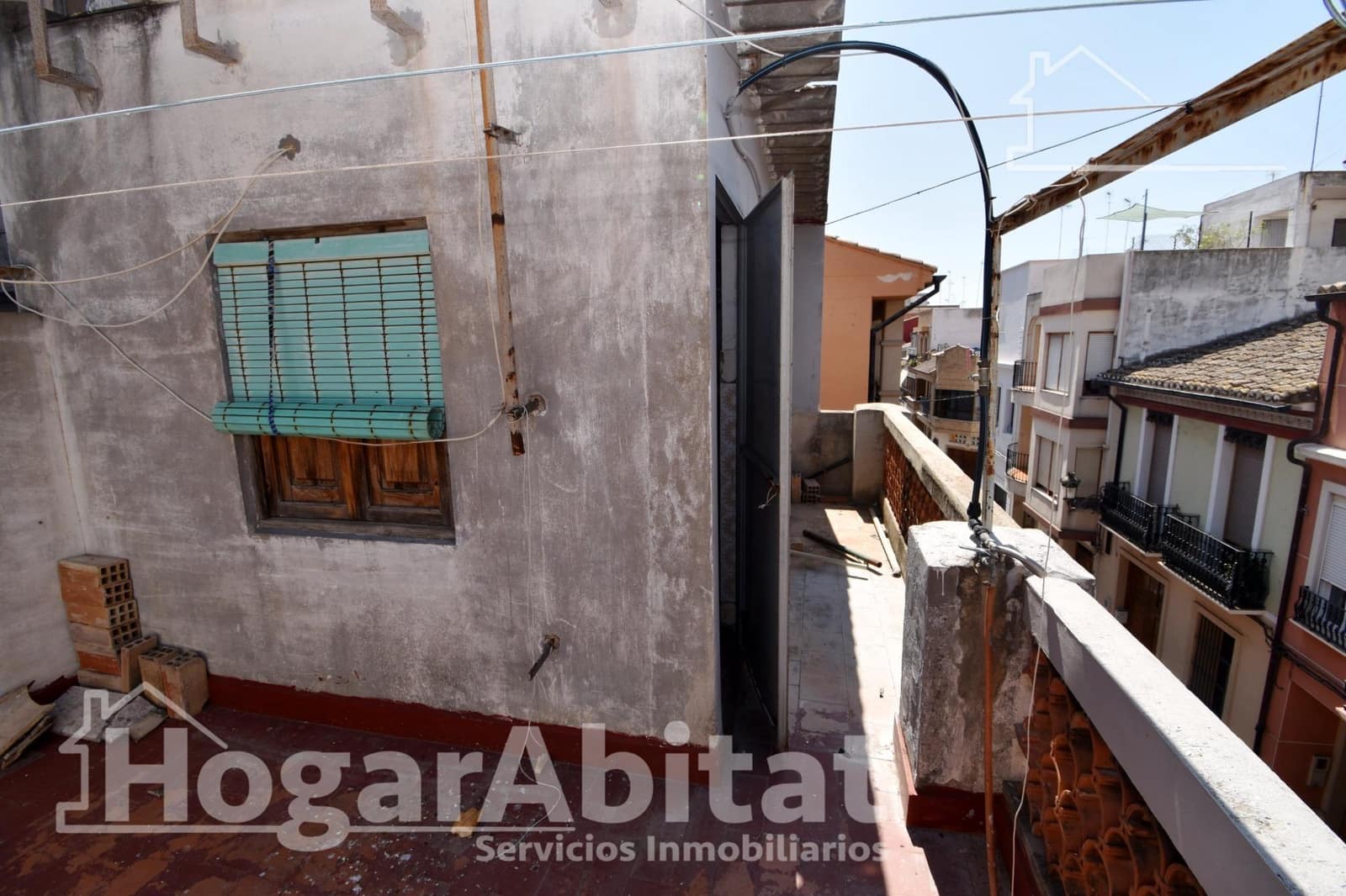 6 bedroom Townhouse for sale in Sueca - € 100,000 (Ref: 9367605)