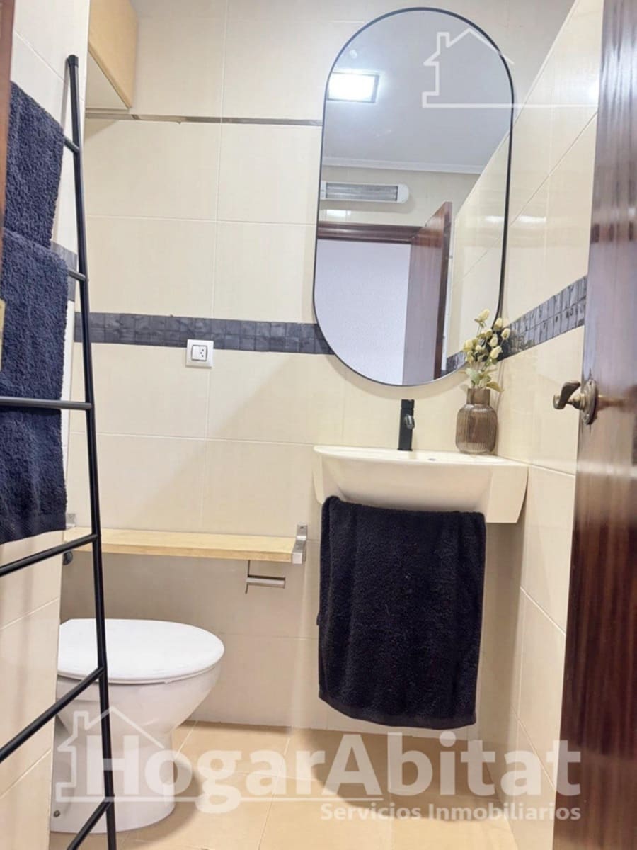 4 bedroom Flat for sale in Castello de la Plana with garage - € 195,000 (Ref: 9374176)