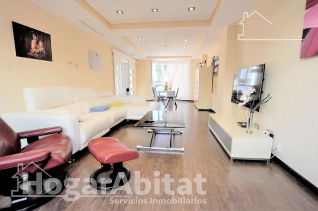 Adosado de 3 habitaciones en Puig en venta con garaje - 490.000 € (Ref: 9374183)