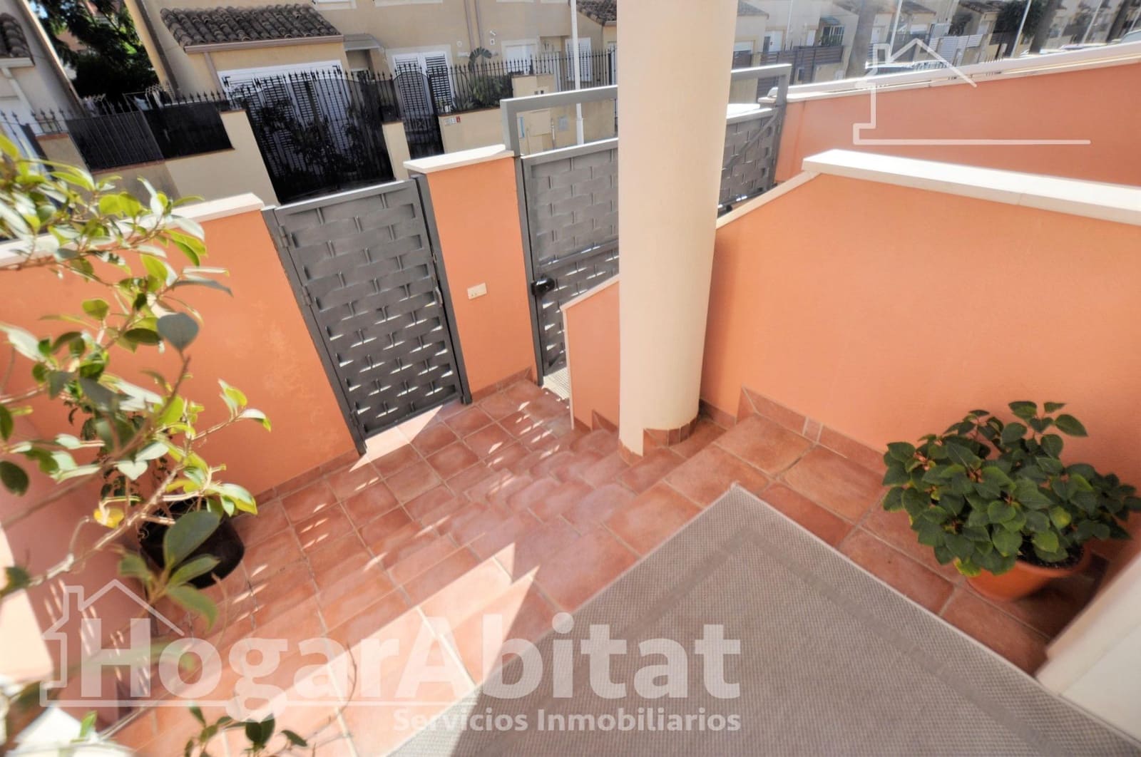 3 makuuhuone Rivitalo myytävänä paikassa Puig mukana 
autotalli - 490 000 € (Ref: 9374183)