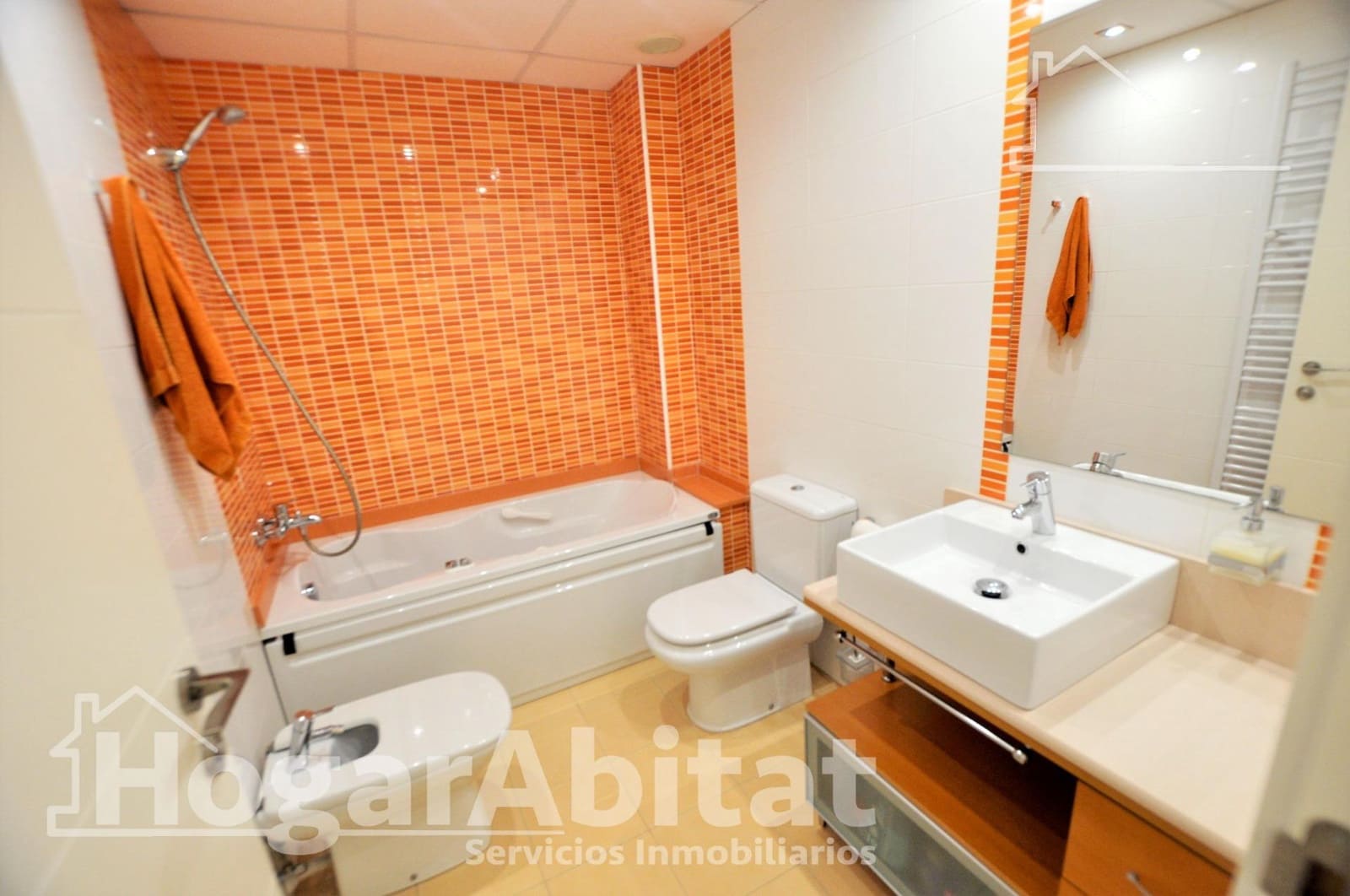 3 makuuhuone Rivitalo myytävänä paikassa Puig mukana 
autotalli - 490 000 € (Ref: 9374183)