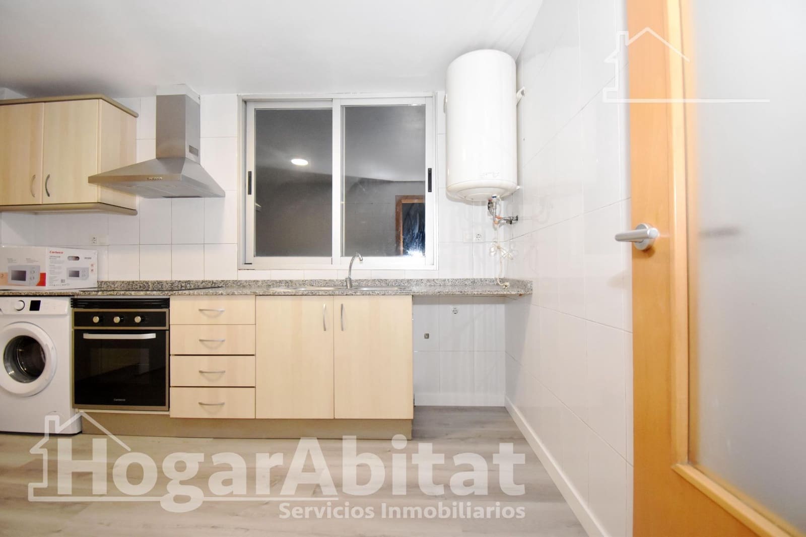 4 sypialnia Mieszkanie na sprzedaż w Castello de la Plana z garażem - 220 000 € (Ref: 9375373)