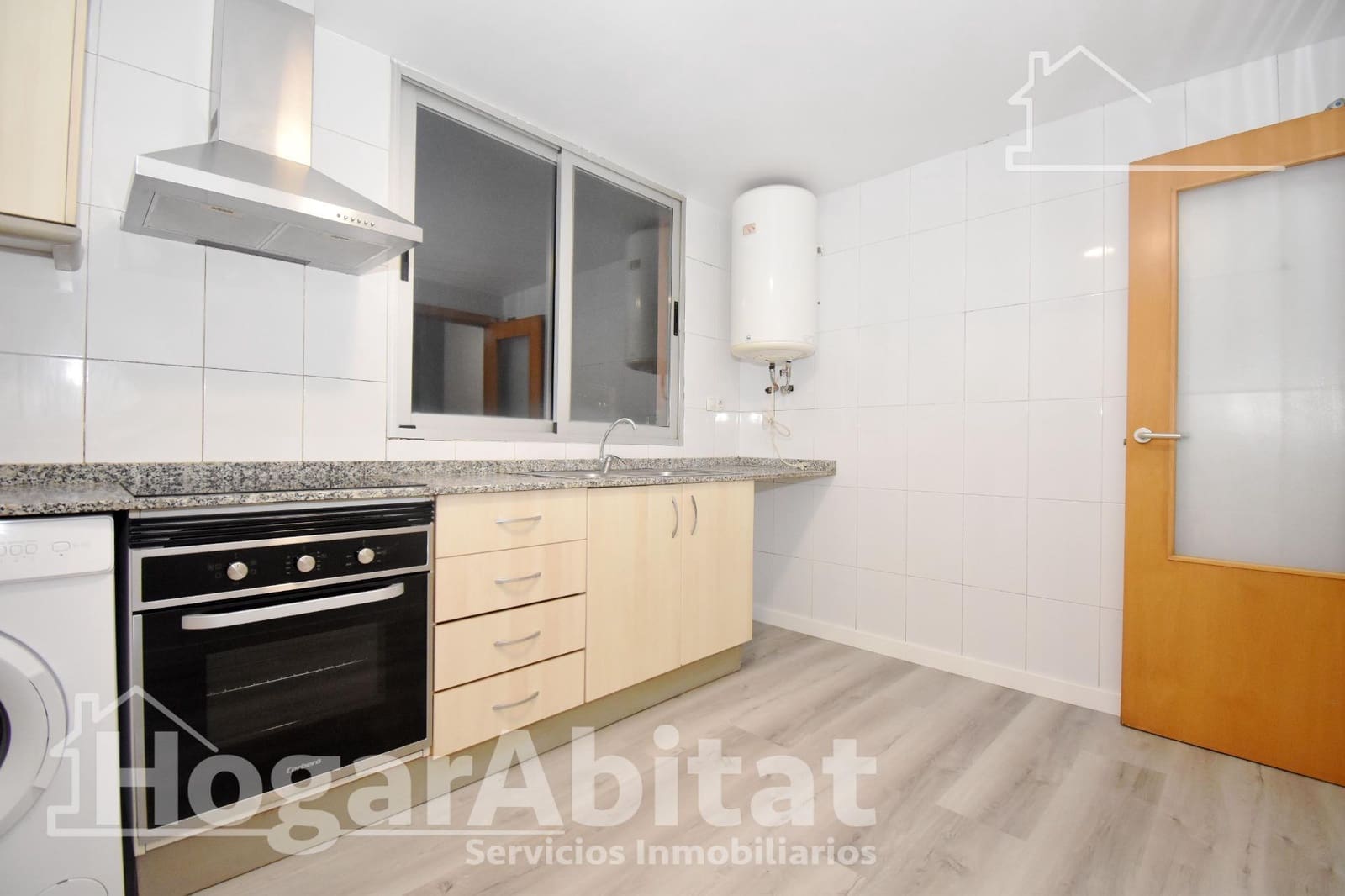 4 sypialnia Mieszkanie na sprzedaż w Castello de la Plana z garażem - 220 000 € (Ref: 9375373)