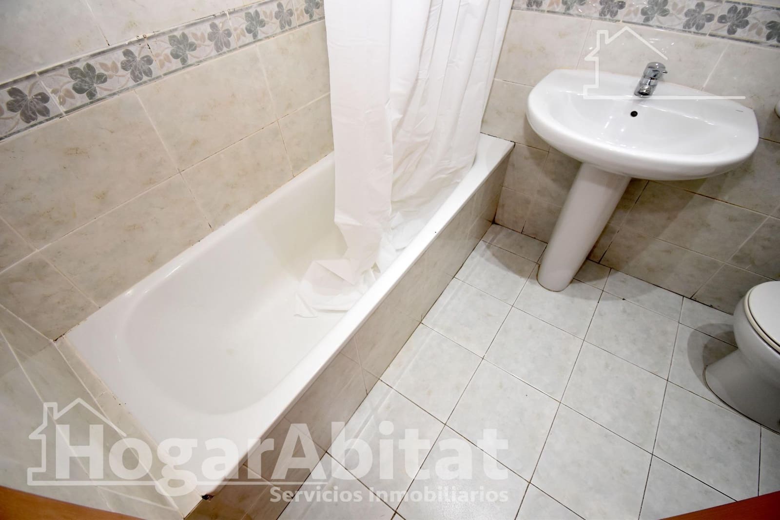 4 sypialnia Mieszkanie na sprzedaż w Castello de la Plana z garażem - 220 000 € (Ref: 9375373)