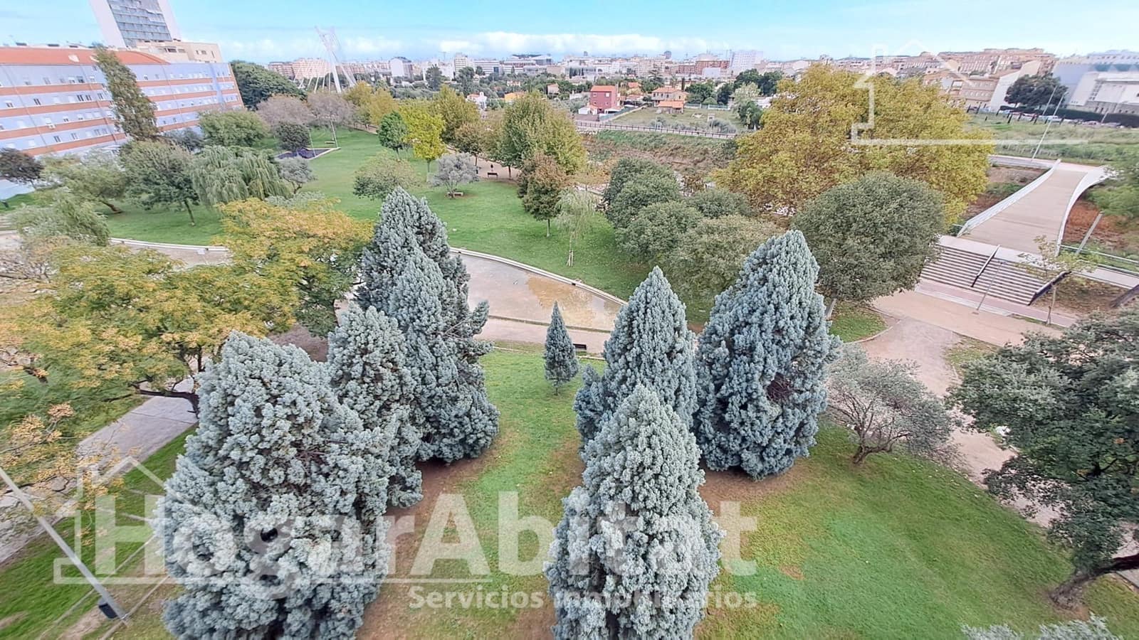 4 sypialnia Mieszkanie na sprzedaż w Castello de la Plana z garażem - 220 000 € (Ref: 9375373)