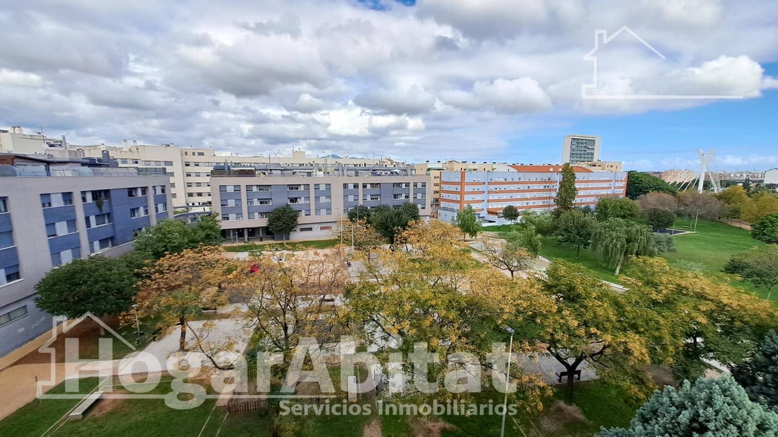 4 sypialnia Mieszkanie na sprzedaż w Castello de la Plana z garażem - 220 000 € (Ref: 9375373)