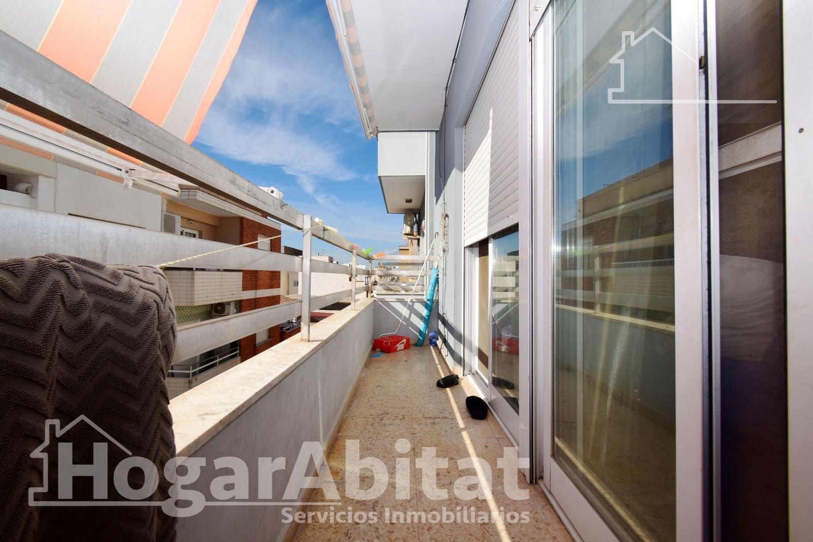 4 bedroom Flat for sale in Sagunto / Sagunt - € 160,000 (Ref: 9375374)