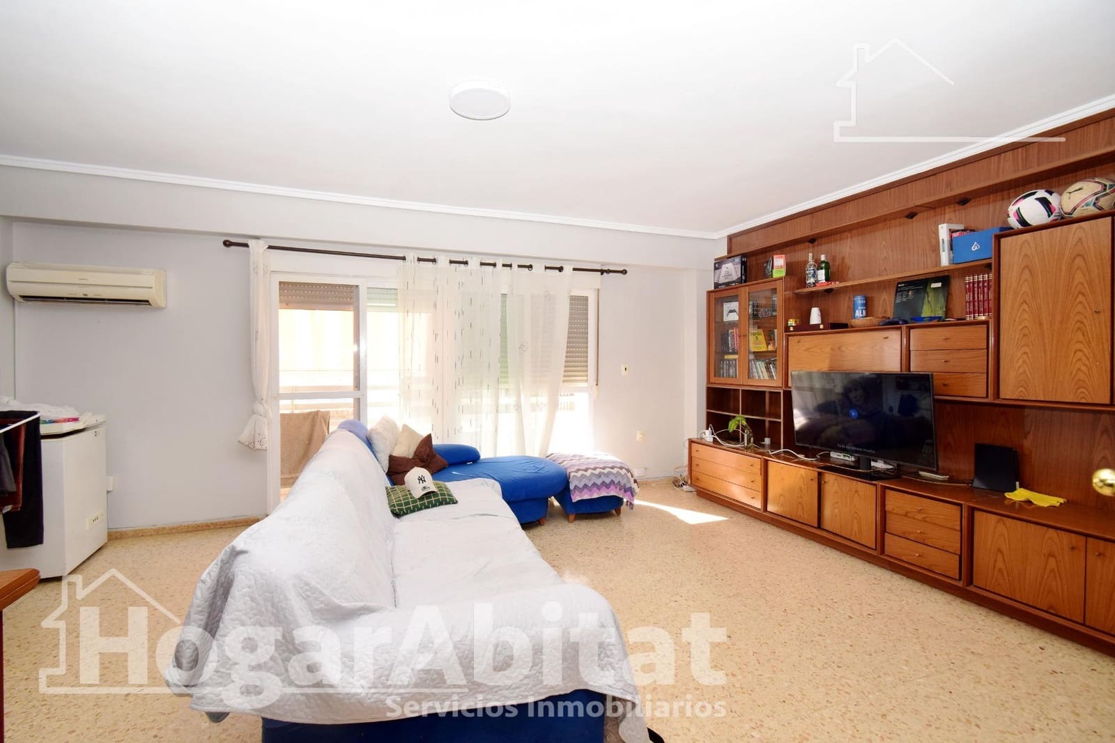 4 bedroom Flat for sale in Sagunto / Sagunt - € 160,000 (Ref: 9375374)