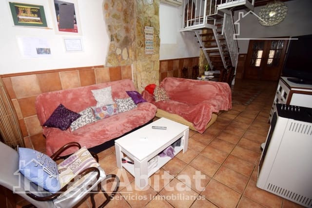 3 makuuhuone Omakotitalo myytävänä paikassa La Vall d'Uixó - 210 000 € (Ref: 9375383)