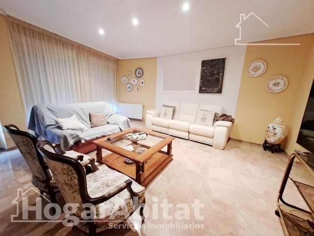 8 quarto Casa em Banda para venda em Ribesalbes com garagem - 295 000 € (Ref: 9375384)