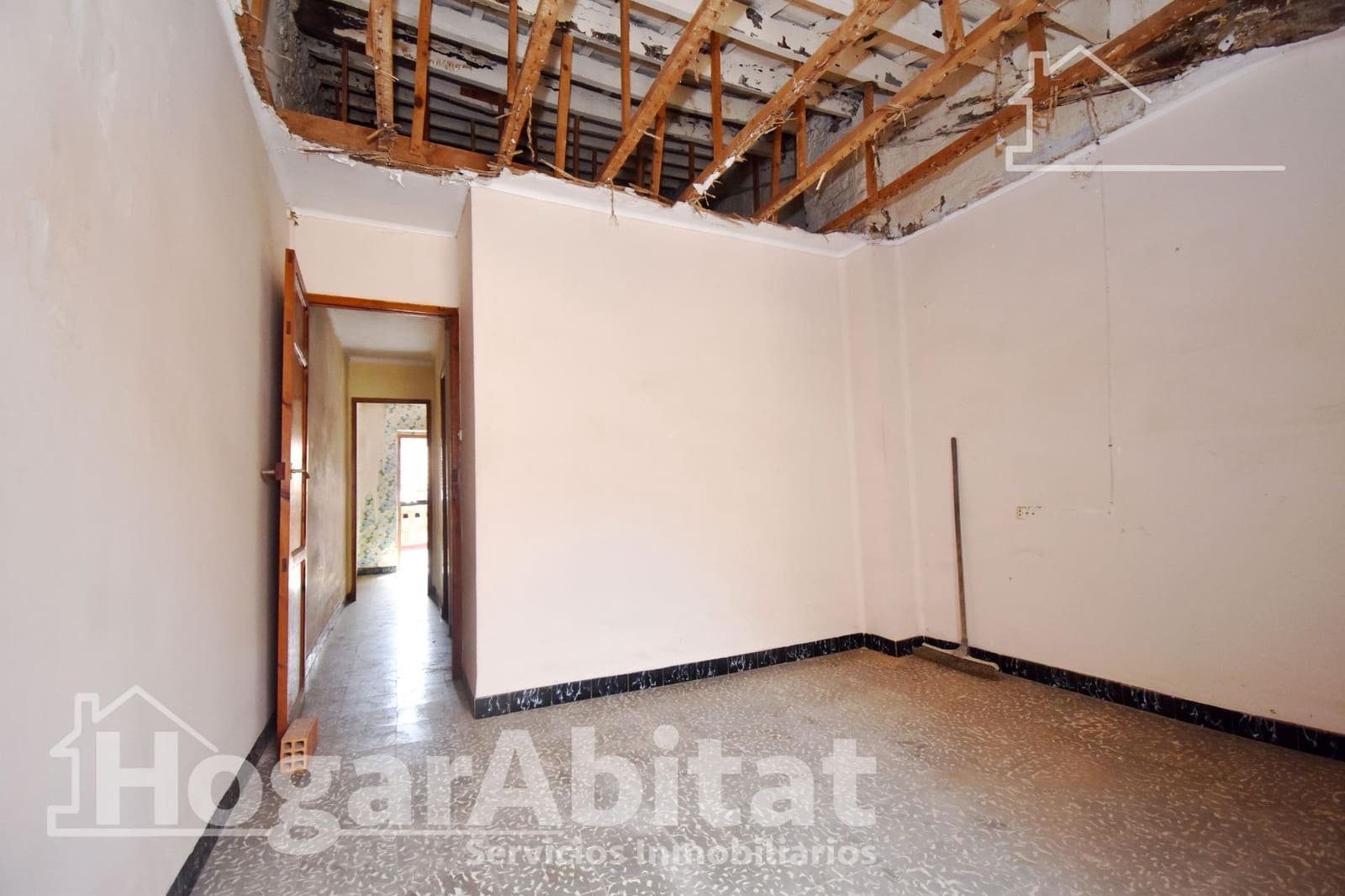 2 bedroom Townhouse for sale in Nules with garage - € 55,000 (Ref: 9375386)