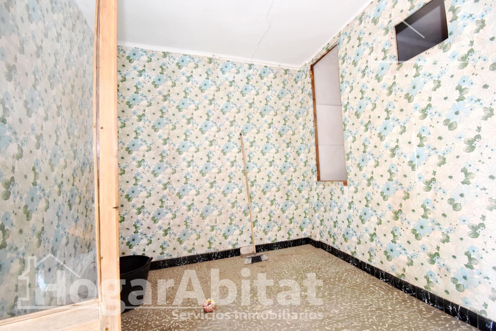 2 bedroom Townhouse for sale in Nules with garage - € 55,000 (Ref: 9375386)