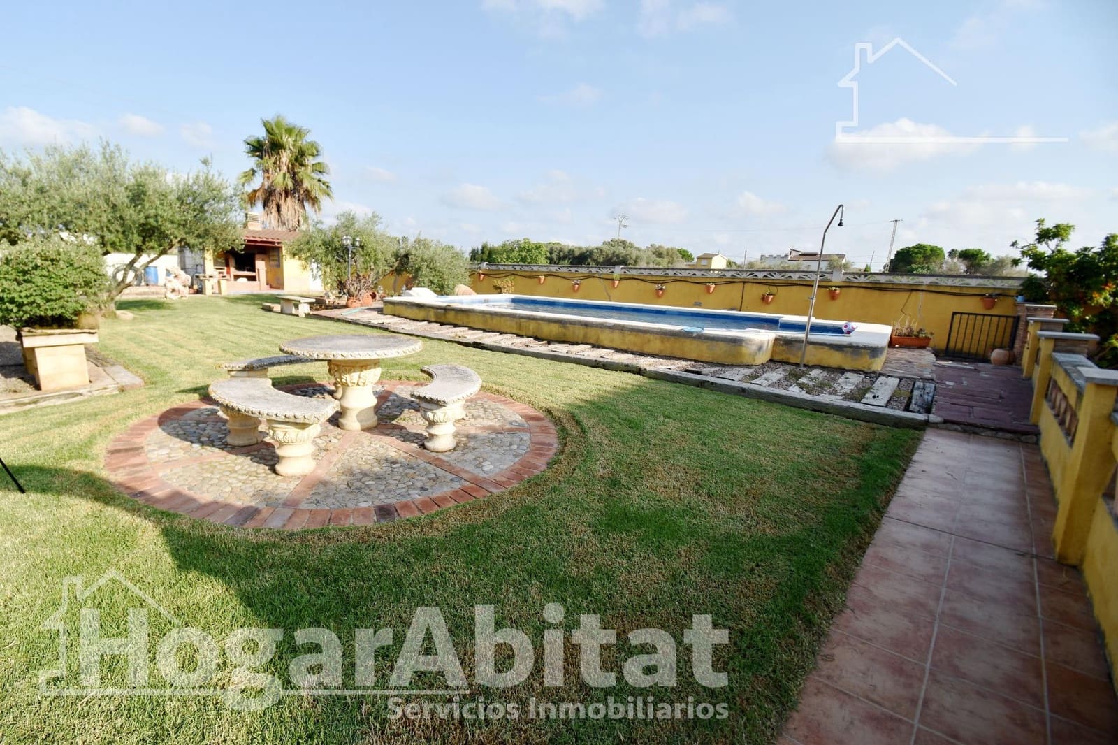 5 soveværelse Villa til salg i Castello de la Plana med swimmingpool garage - € 285.000 (Ref: 9379096)