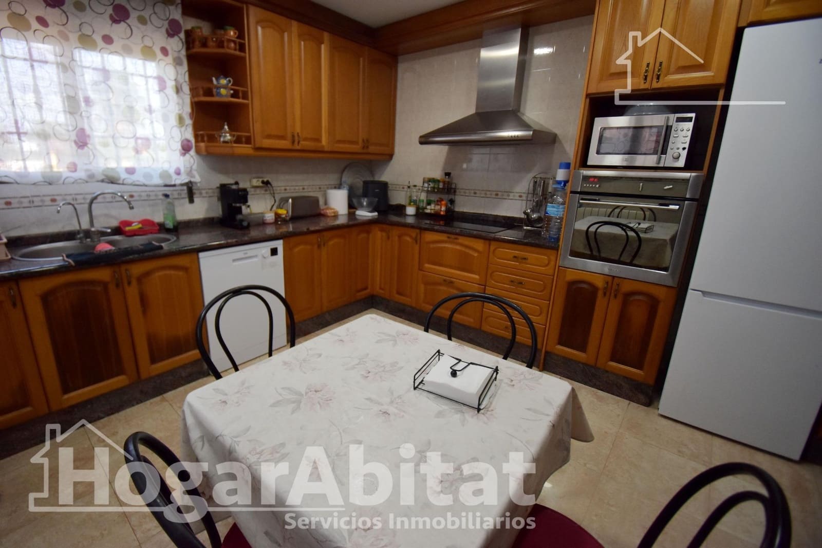 5 soveværelse Villa til salg i Castello de la Plana med swimmingpool garage - € 285.000 (Ref: 9379096)