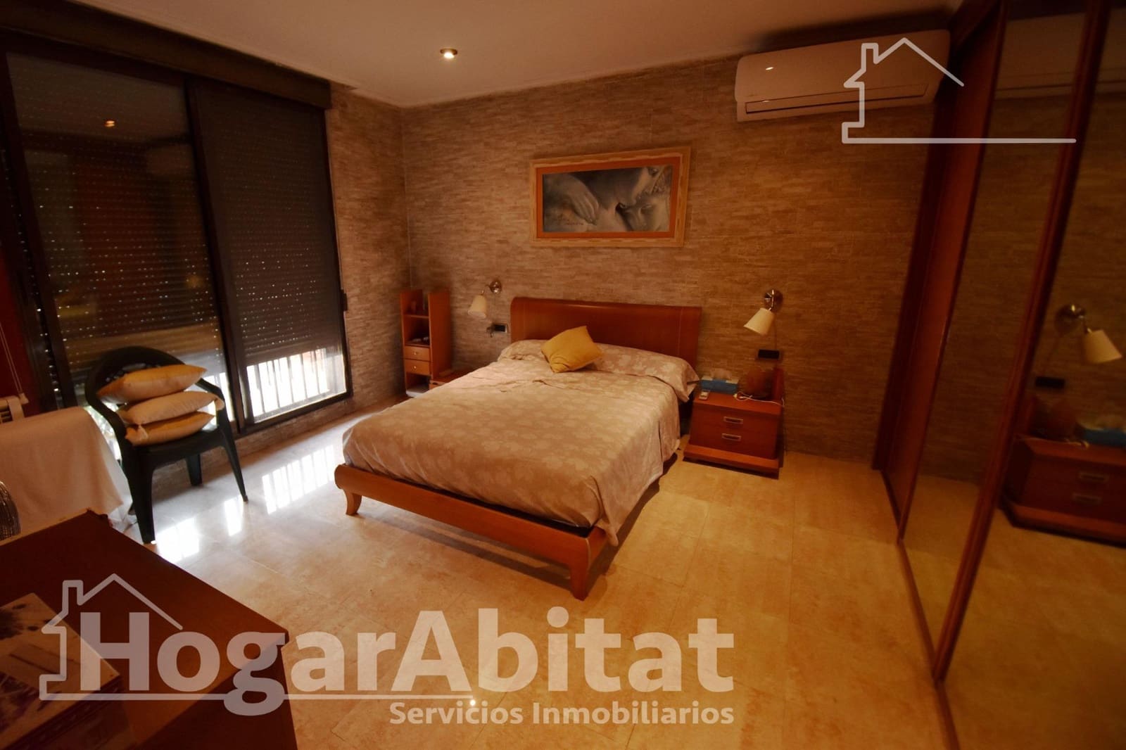 5 soveværelse Villa til salg i Castello de la Plana med swimmingpool garage - € 285.000 (Ref: 9379096)