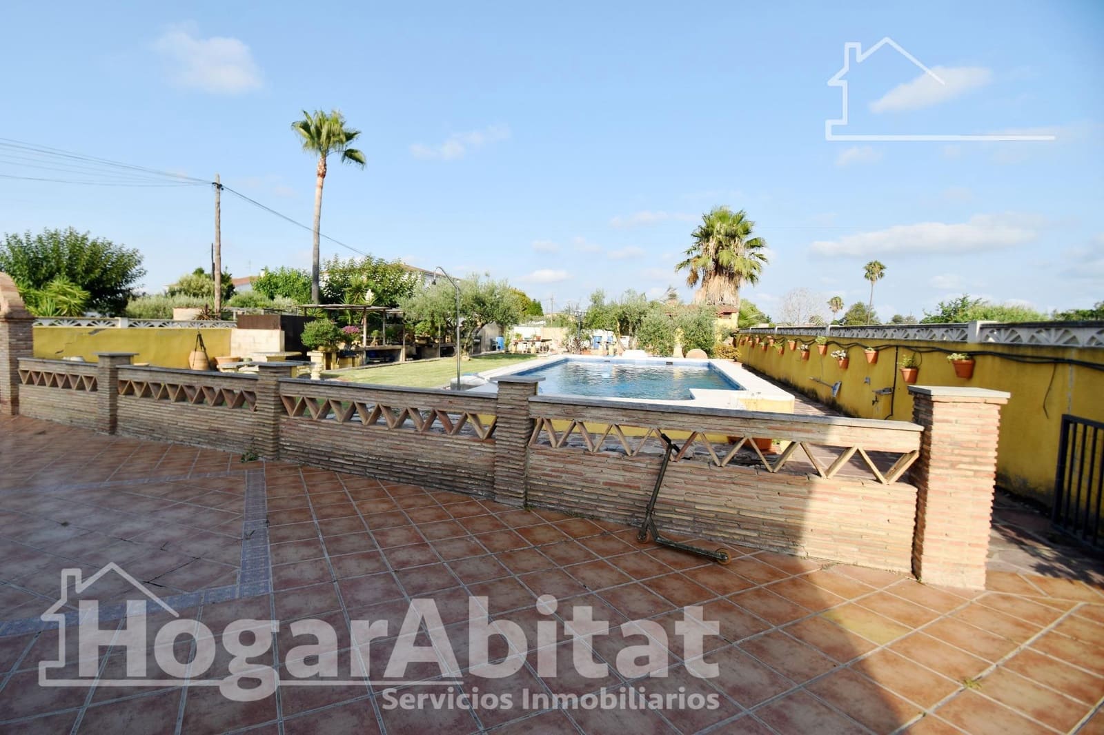 5 soveværelse Villa til salg i Castello de la Plana med swimmingpool garage - € 285.000 (Ref: 9379096)