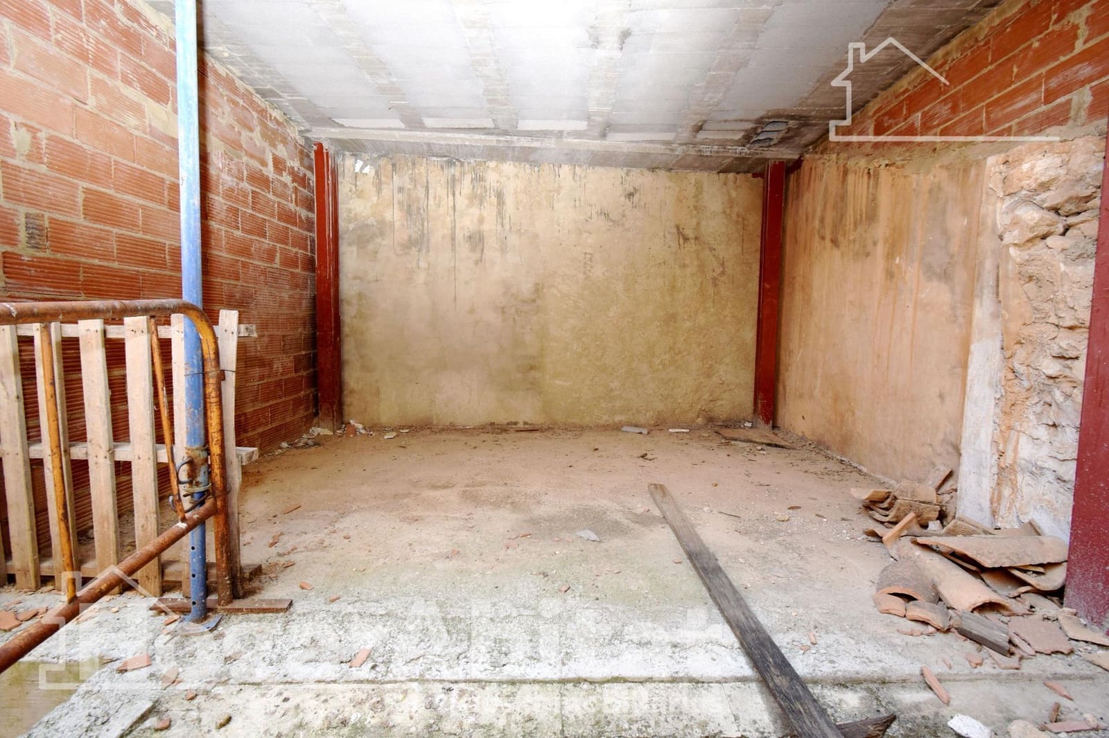 3 soveværelse Byhus til salg i Cheste med garage - € 90.000 (Ref: 9379100)