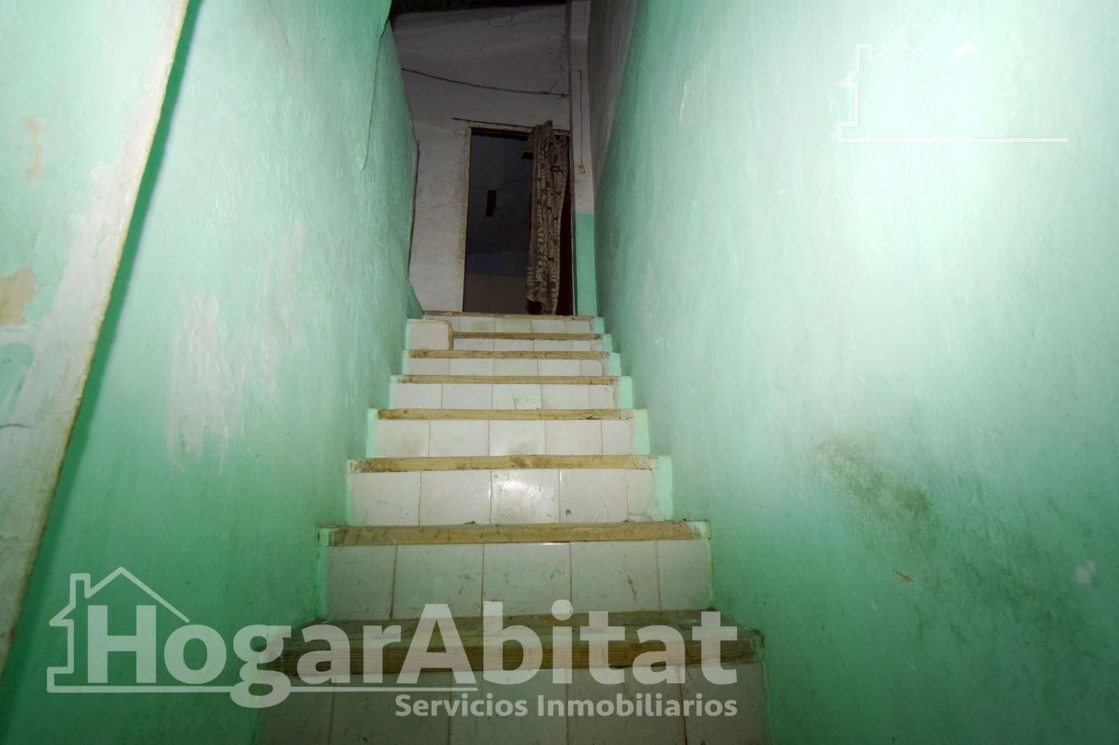 4 makuuhuone Omakotitalo myytävänä paikassa Chiva - 94 000 € (Ref: 9379101)