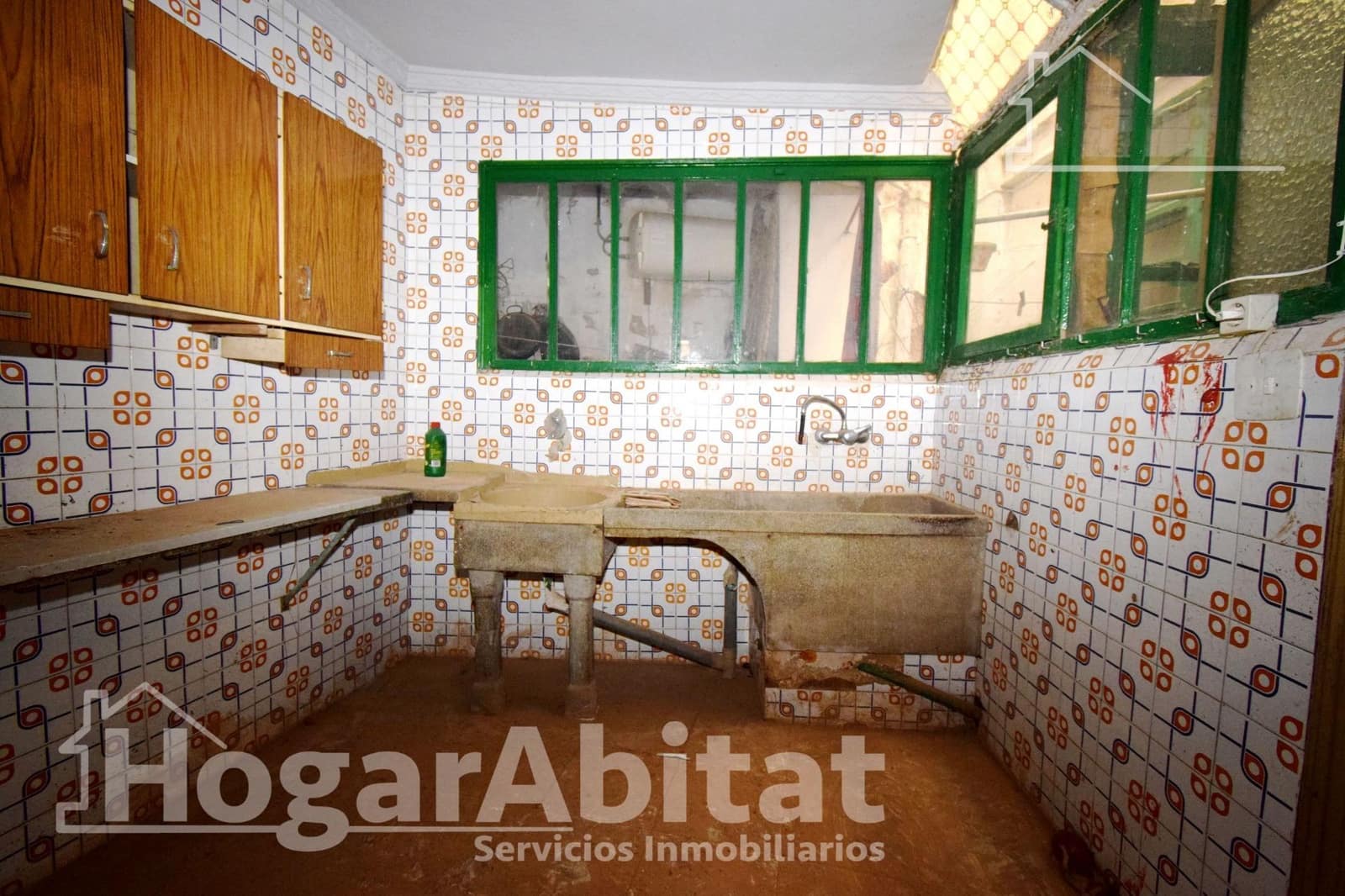 4 makuuhuone Omakotitalo myytävänä paikassa Chiva - 94 000 € (Ref: 9379101)