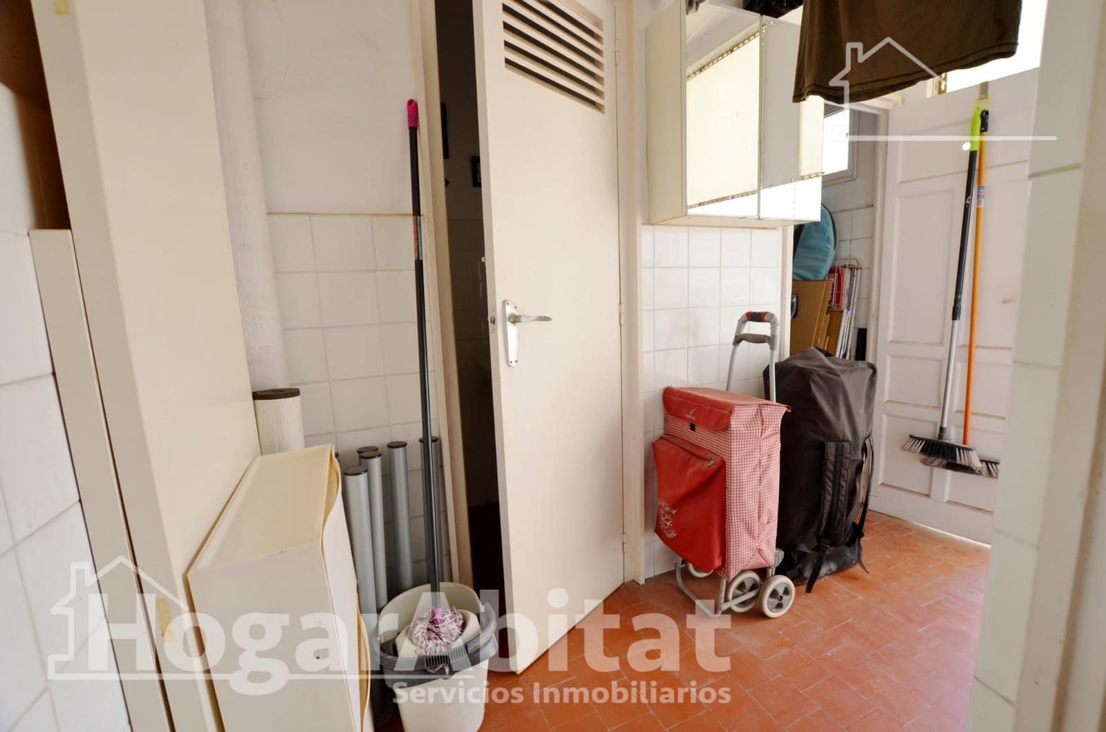 2 bedroom Flat for sale in Alicante / Alacant city - € 239,000 (Ref: 9385656)