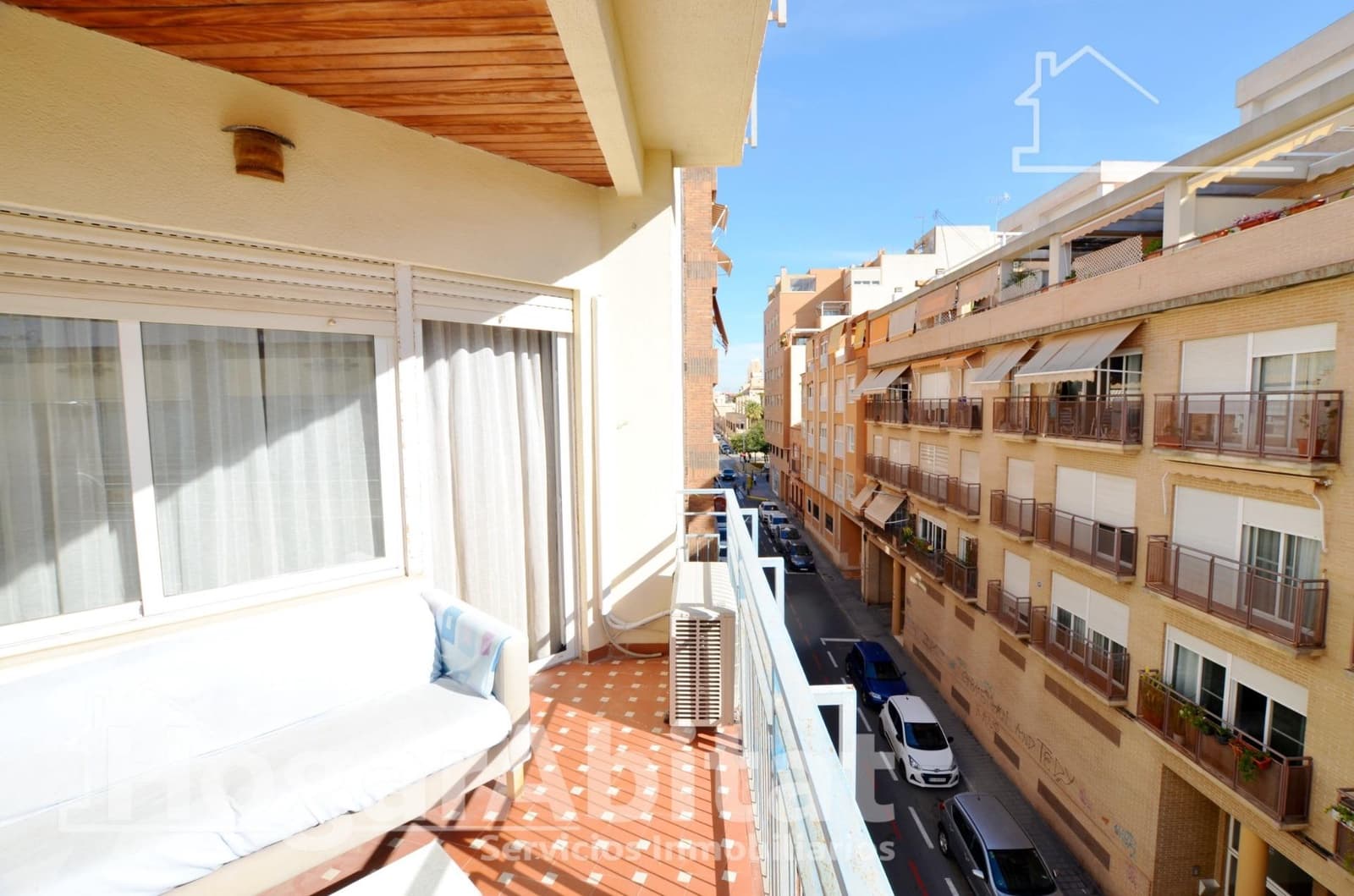 2 bedroom Flat for sale in Alicante / Alacant city - € 239,000 (Ref: 9385656)
