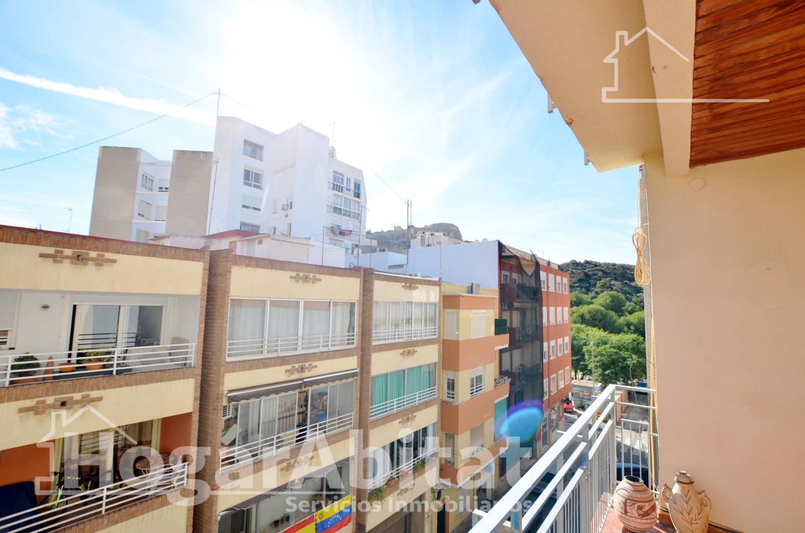 2 bedroom Flat for sale in Alicante / Alacant city - € 239,000 (Ref: 9385656)