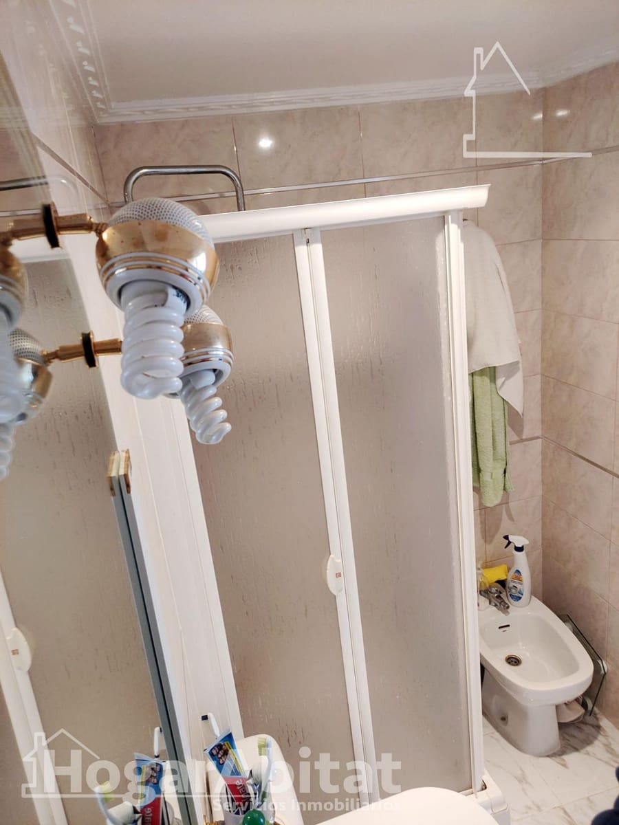 4 slaapkamer Rijtjeshuis te koop in Torrevieja met zwembad - € 149.000 (Ref: 9385666)