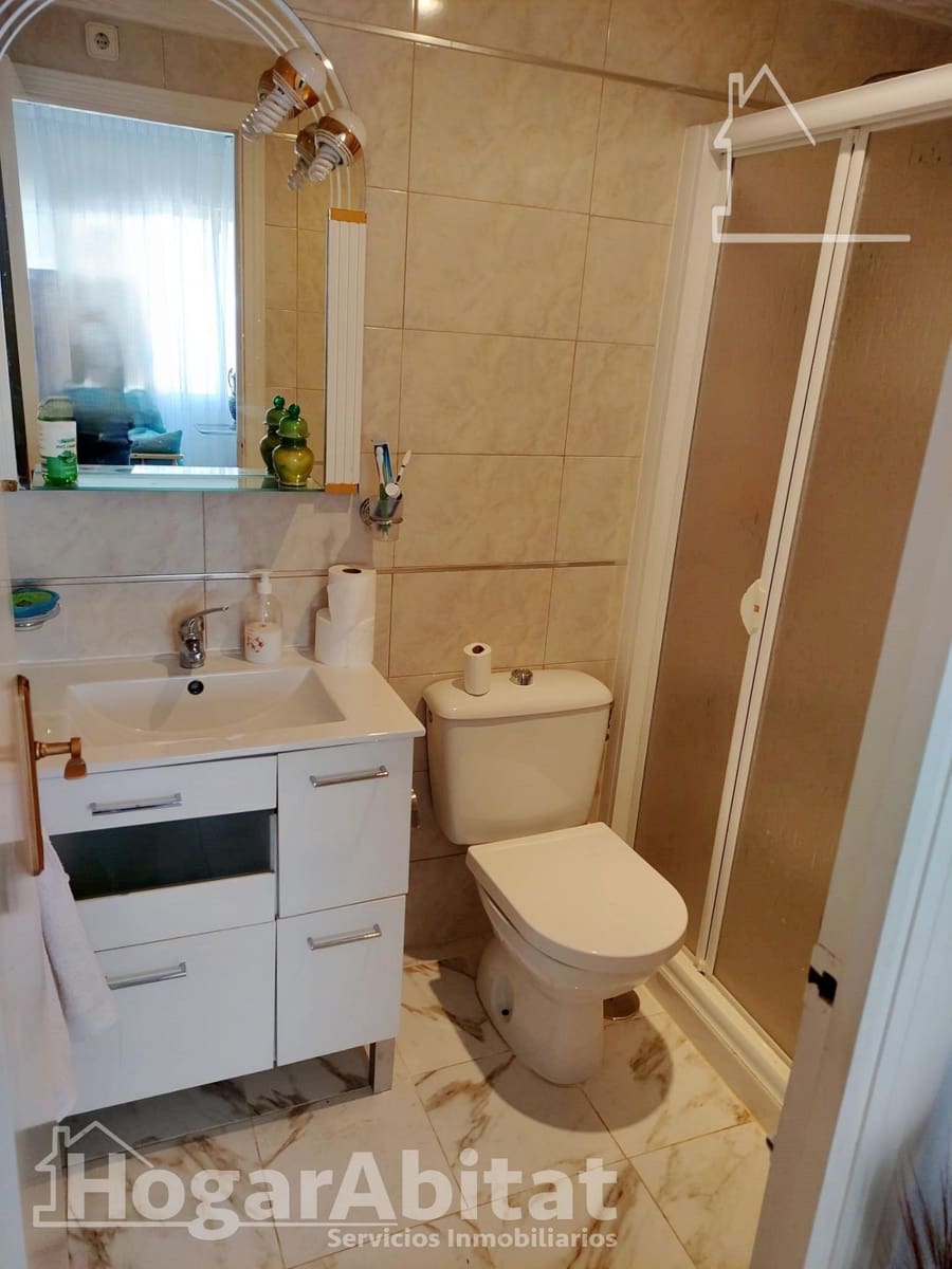 4 slaapkamer Rijtjeshuis te koop in Torrevieja met zwembad - € 149.000 (Ref: 9385666)
