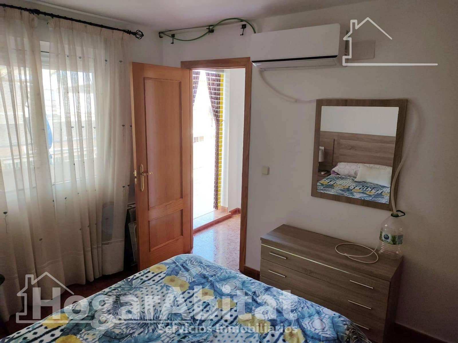 4 slaapkamer Rijtjeshuis te koop in Torrevieja met zwembad - € 149.000 (Ref: 9385666)