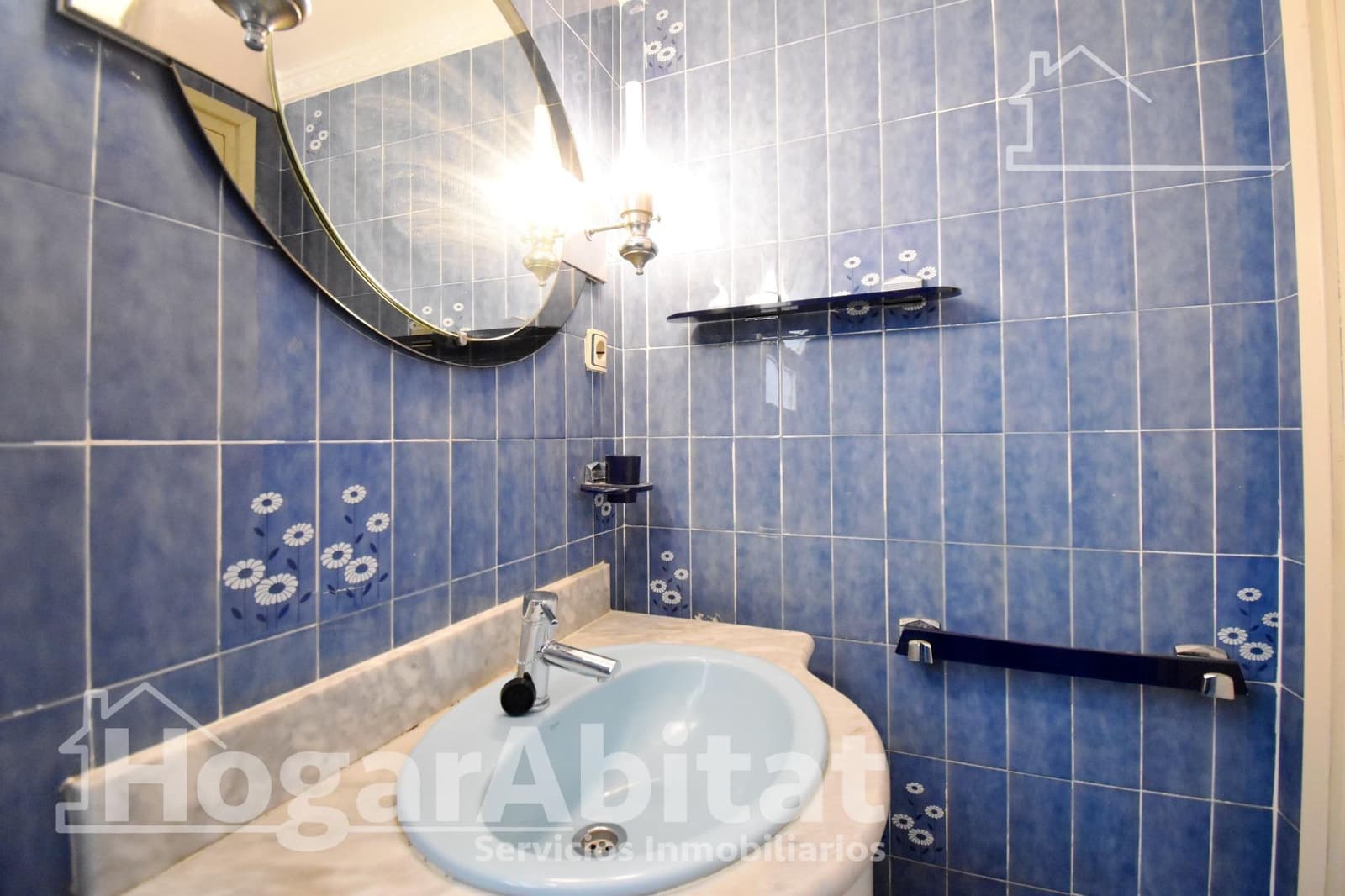 Piso de 4 habitaciones en Gandia en venta - 140.000 € (Ref: 9385669)