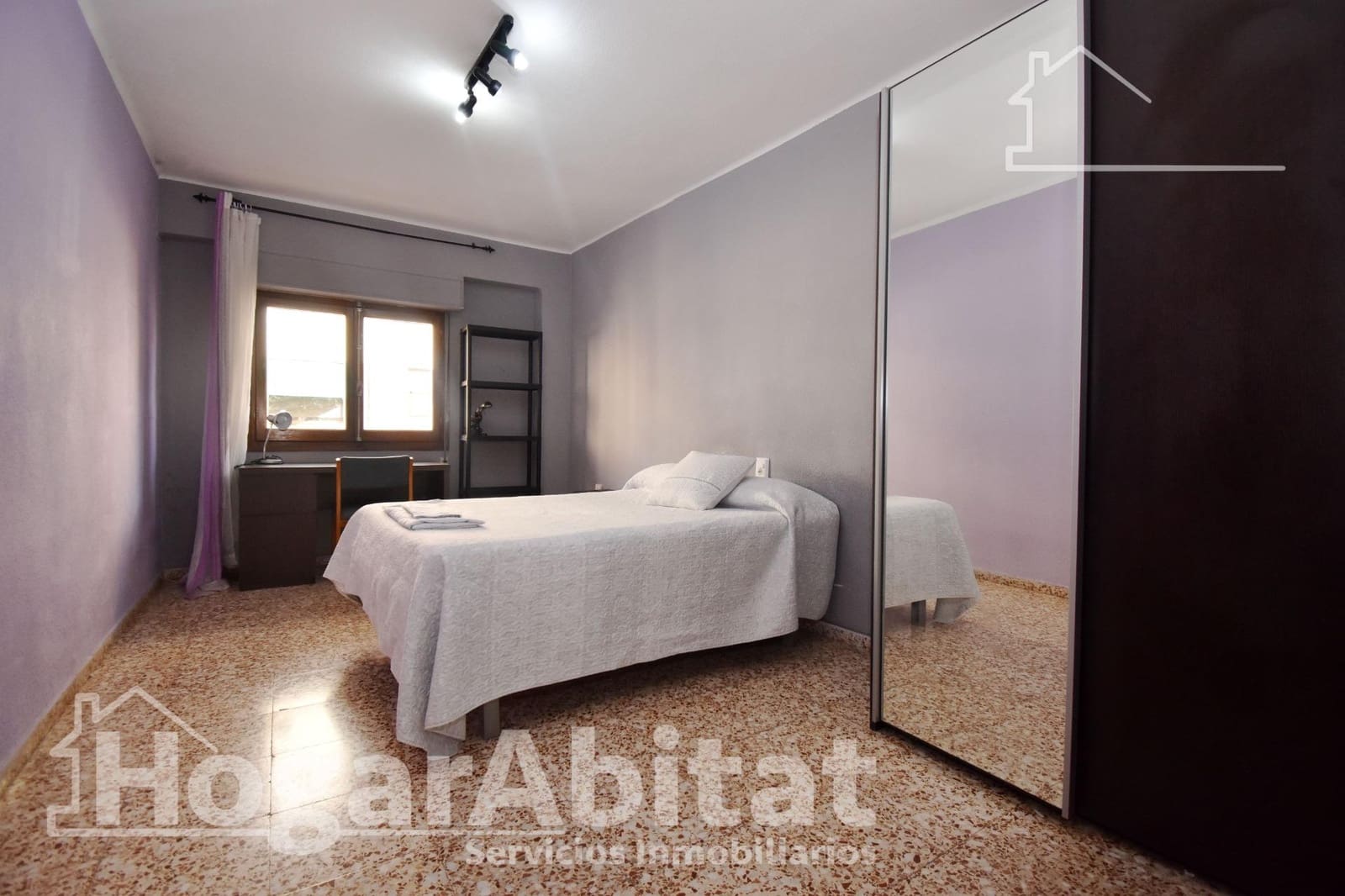 4 bedroom Flat for sale in Castello de la Plana - € 149,900 (Ref: 9387958)