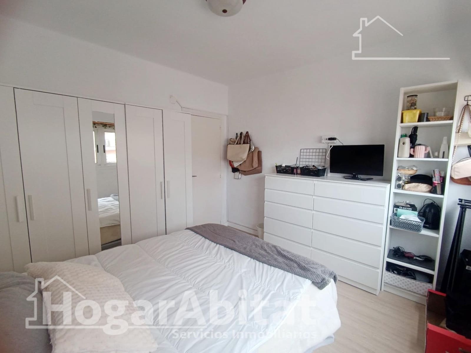 4 bedroom Flat for sale in Castello de la Plana - € 195,000 (Ref: 9387961)