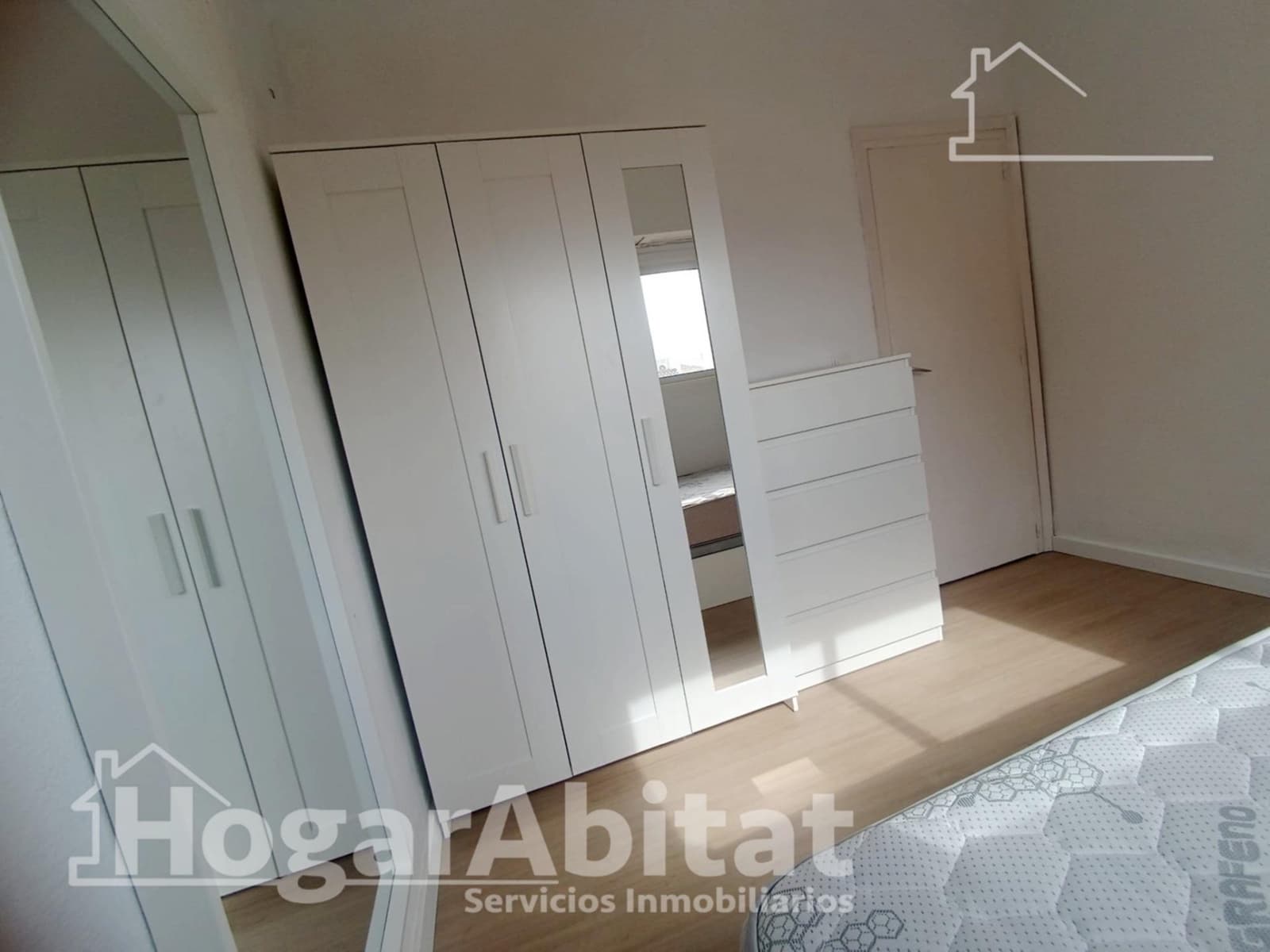 4 bedroom Flat for sale in Castello de la Plana - € 195,000 (Ref: 9387961)