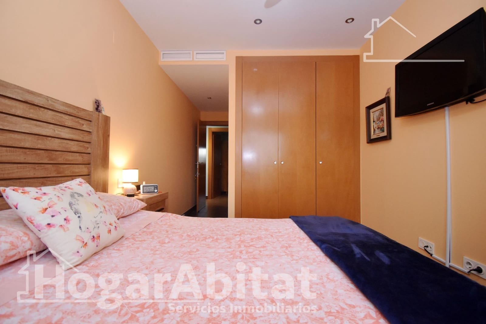 2 bedroom Flat for sale in Castello de la Plana with garage - € 230,000 (Ref: 9387967)